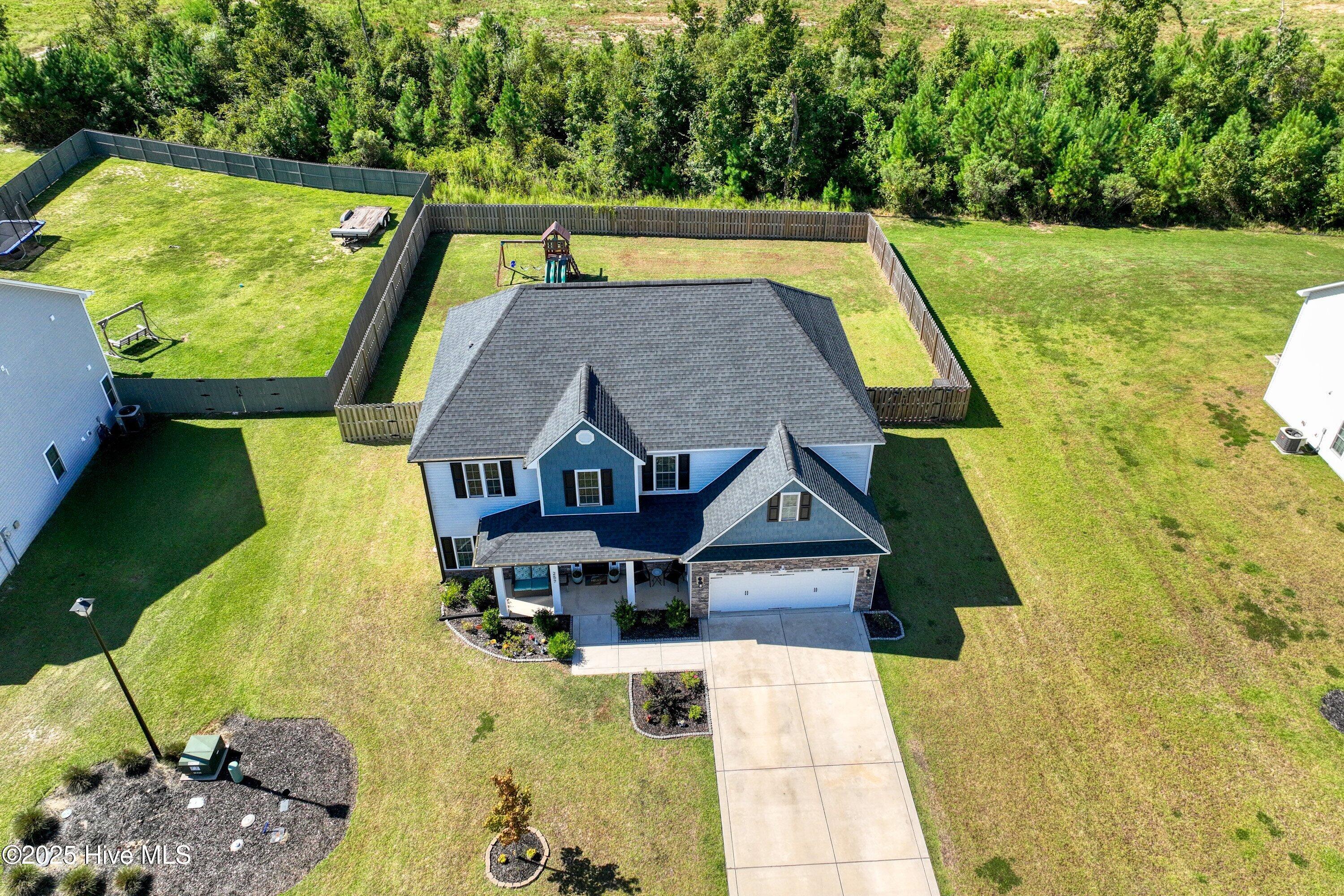 100530262 | Photo 41