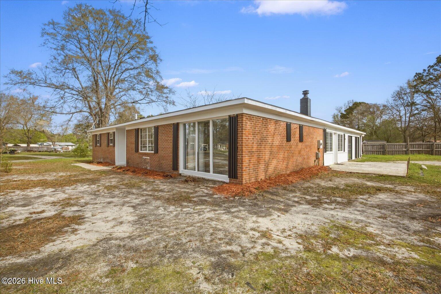 100555957 | Photo 39