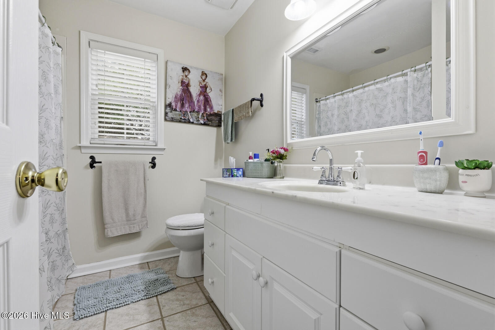 100557609 | Photo 14