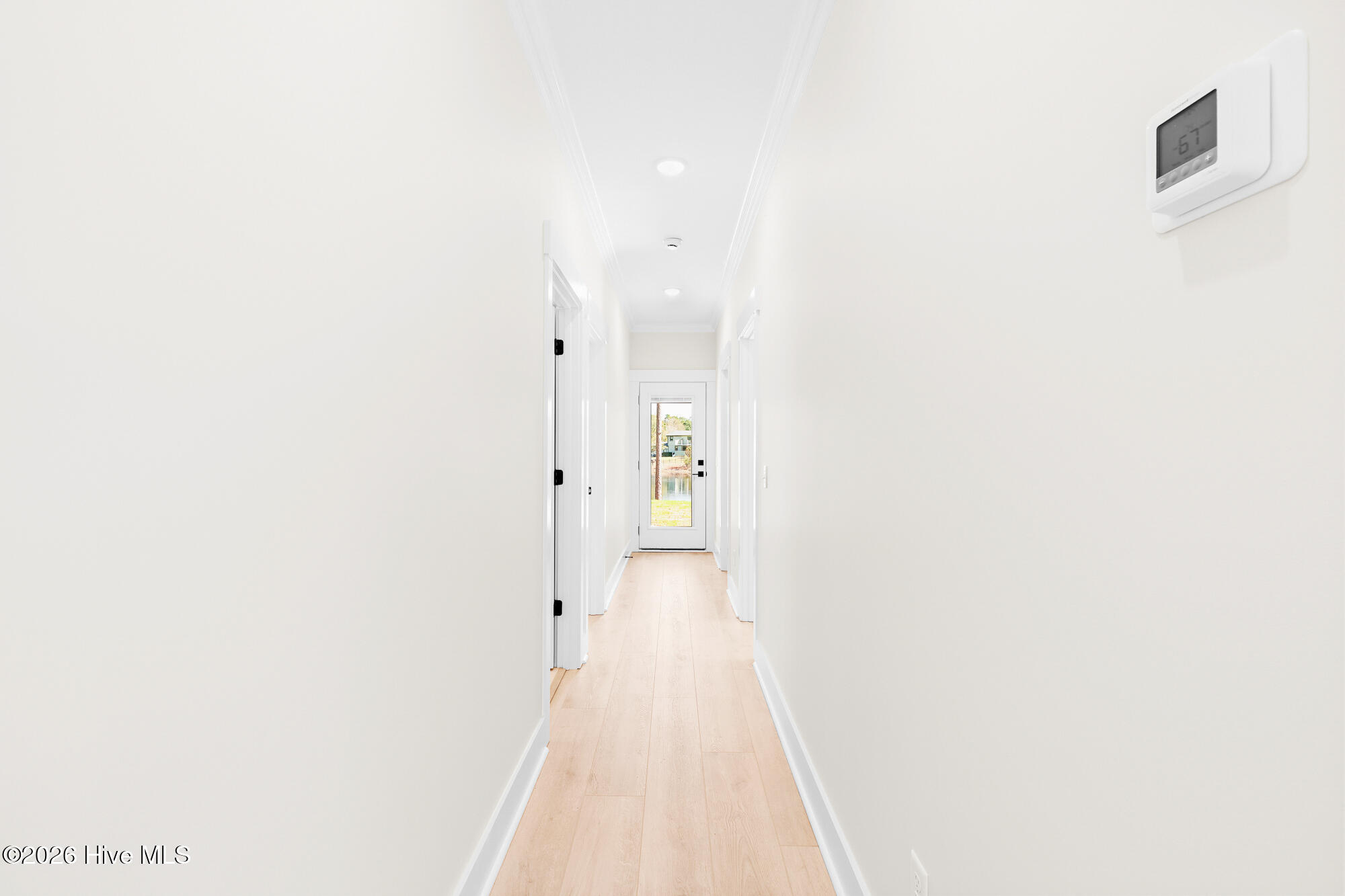 100561185 | Photo 24