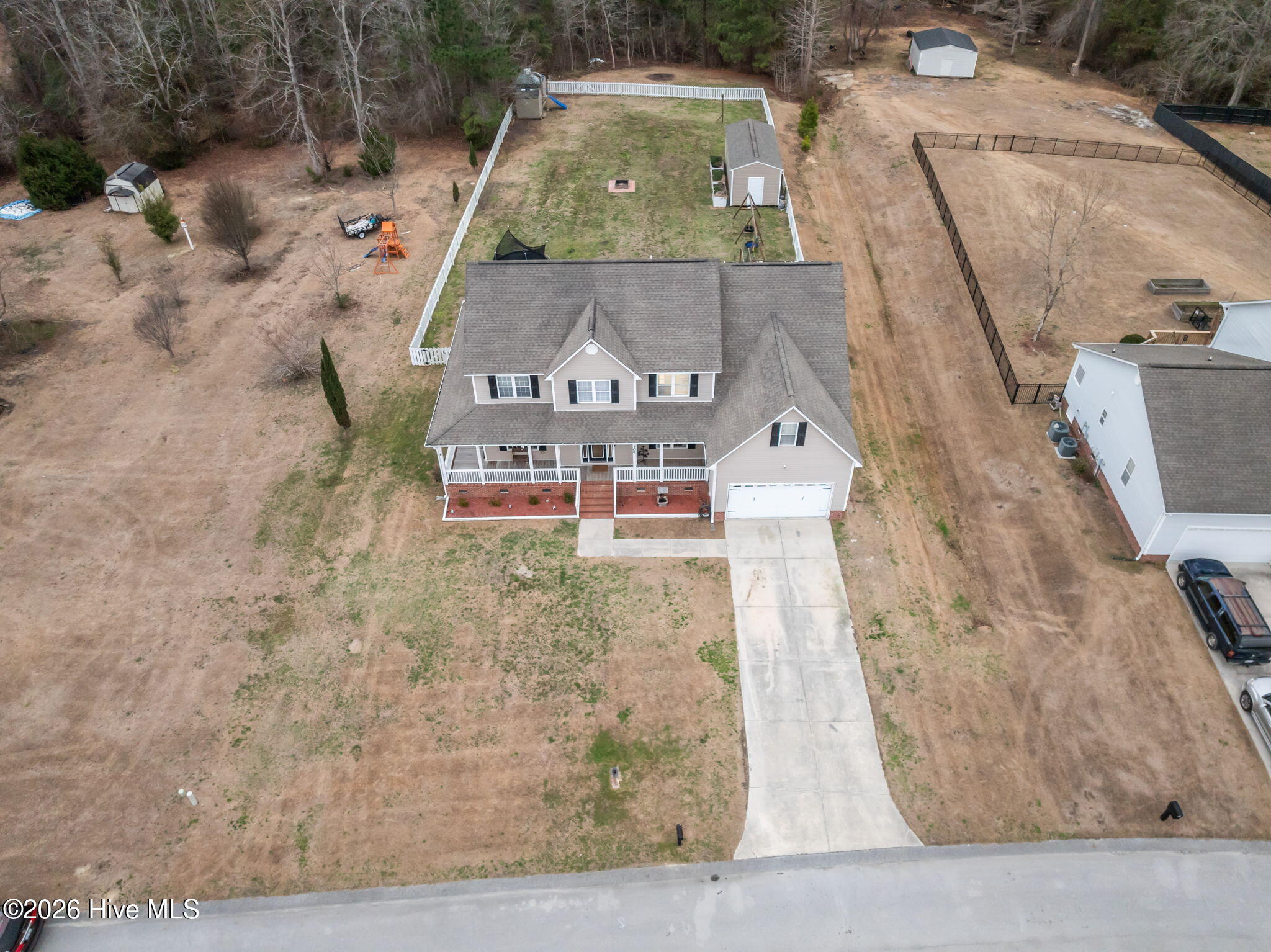 100557668 | Photo 58