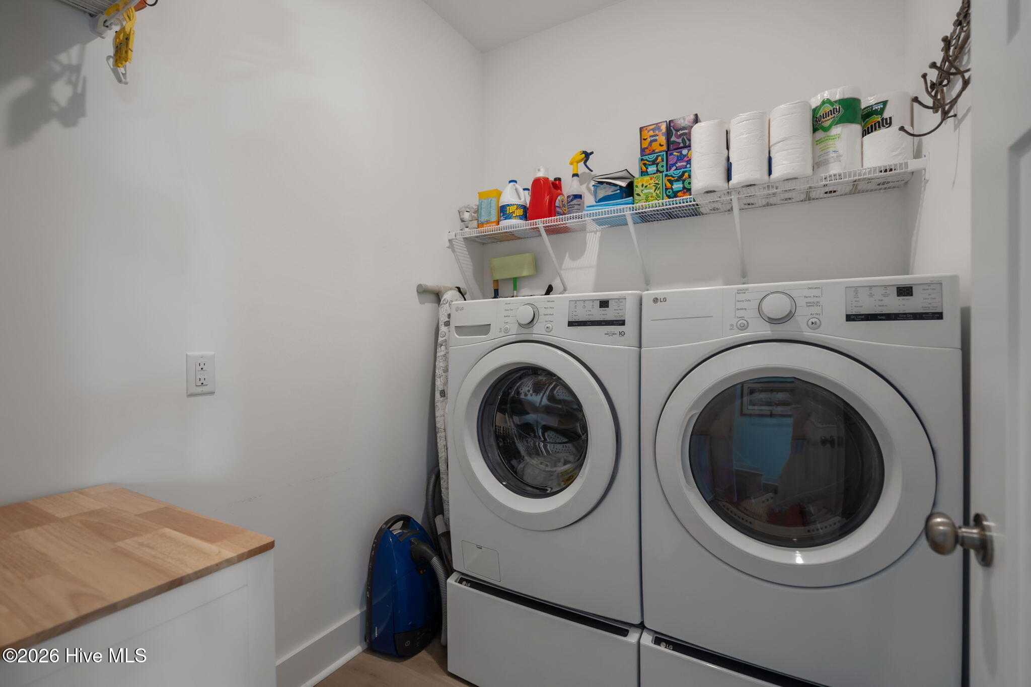 100546966 | Photo 37