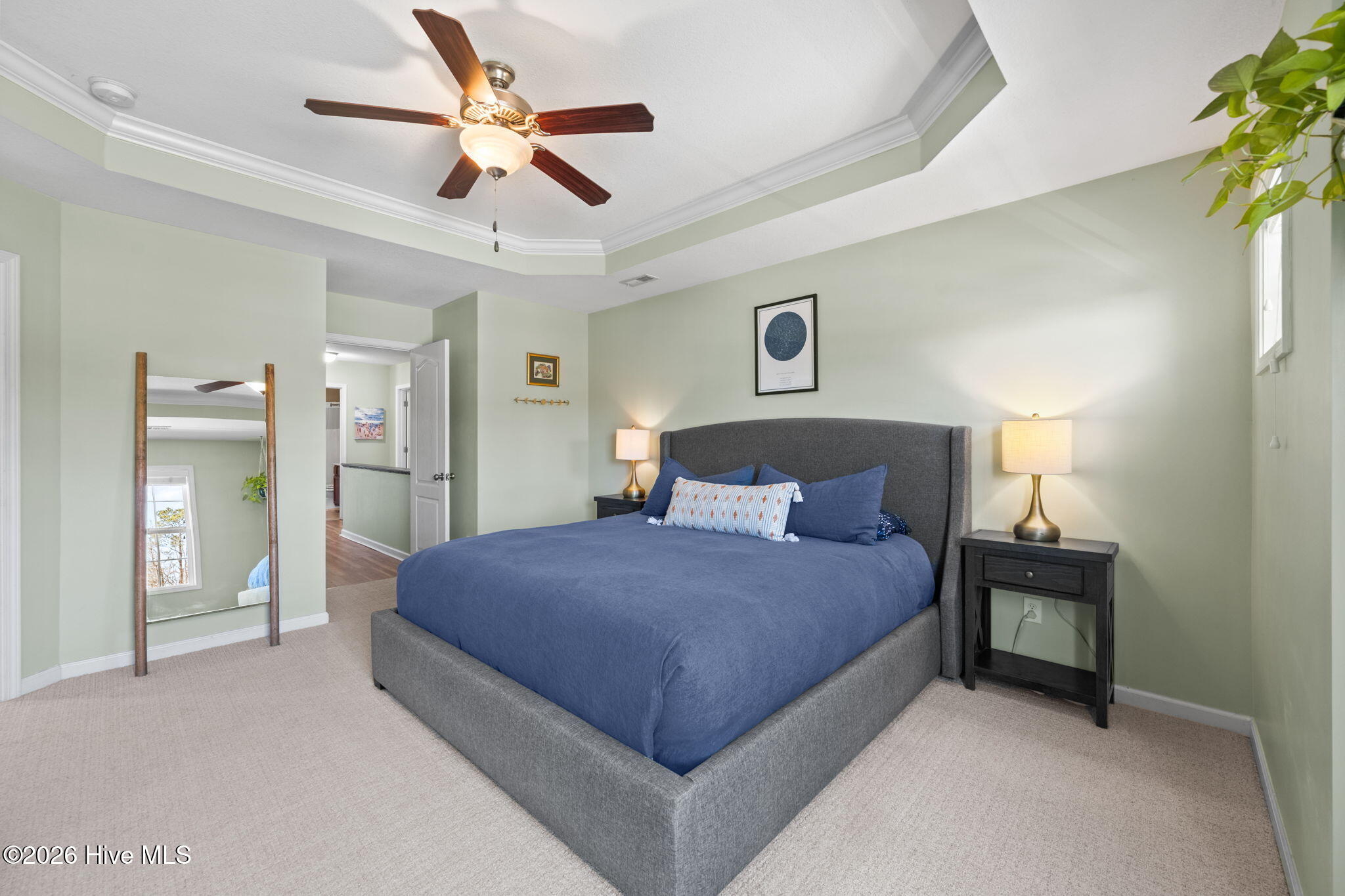 100557328 | Photo 26