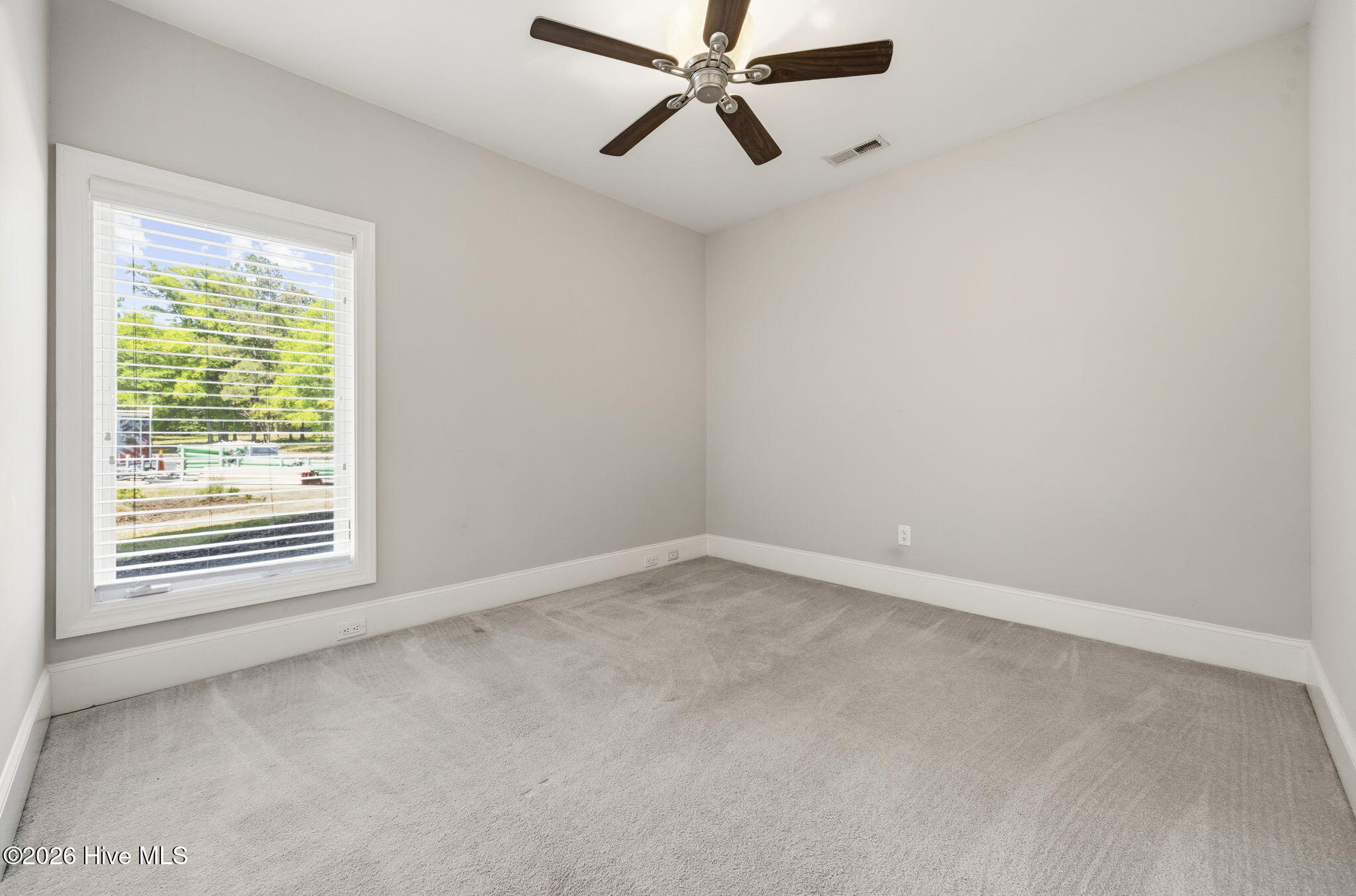 100569060 | Photo 22