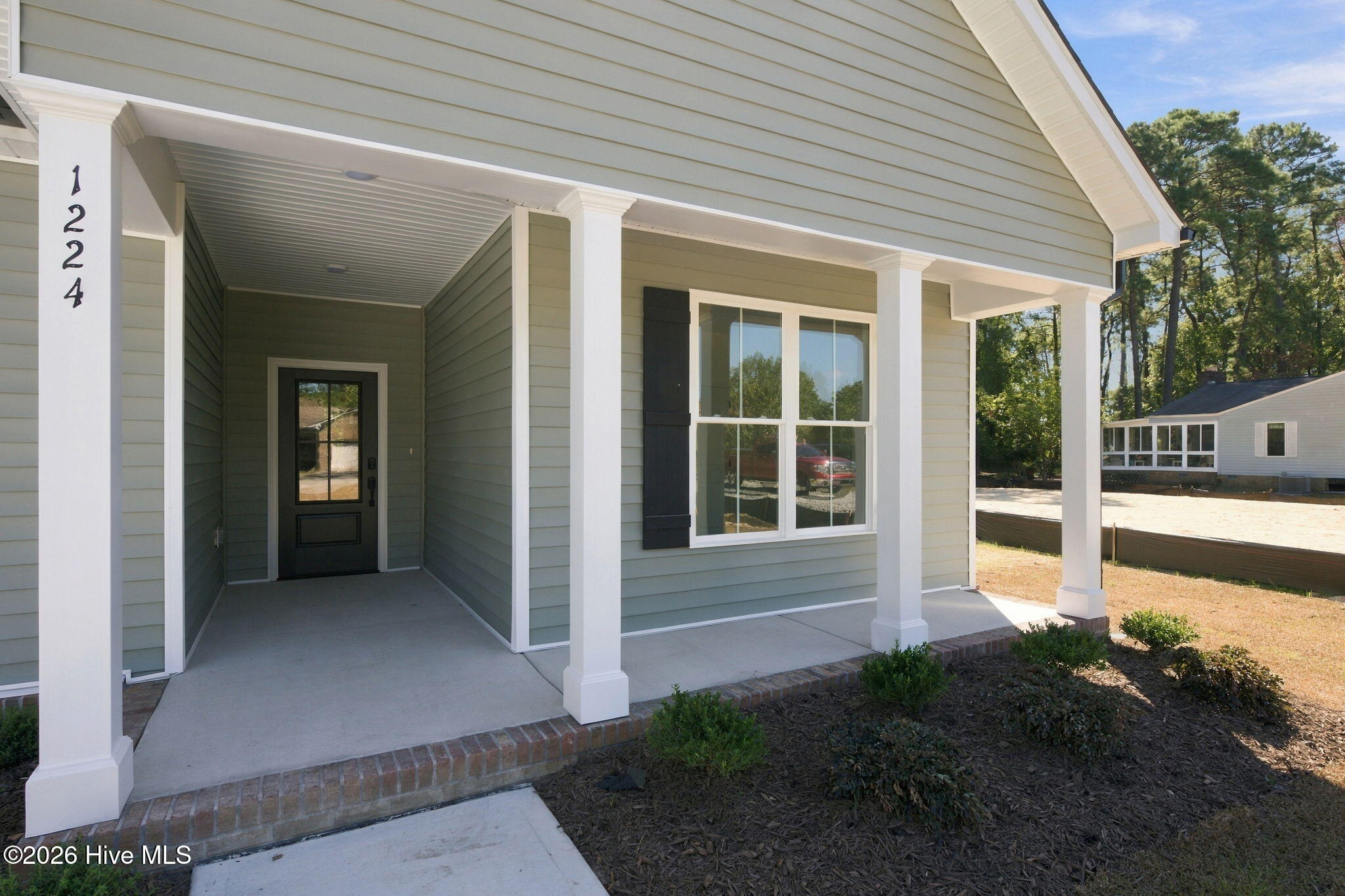 Photo 3 of Single family home for sale at 1224 Petite Terre Ct, New Bern, NC 28560 | MLS# 100602551 | Listing updated on 2026-10-09