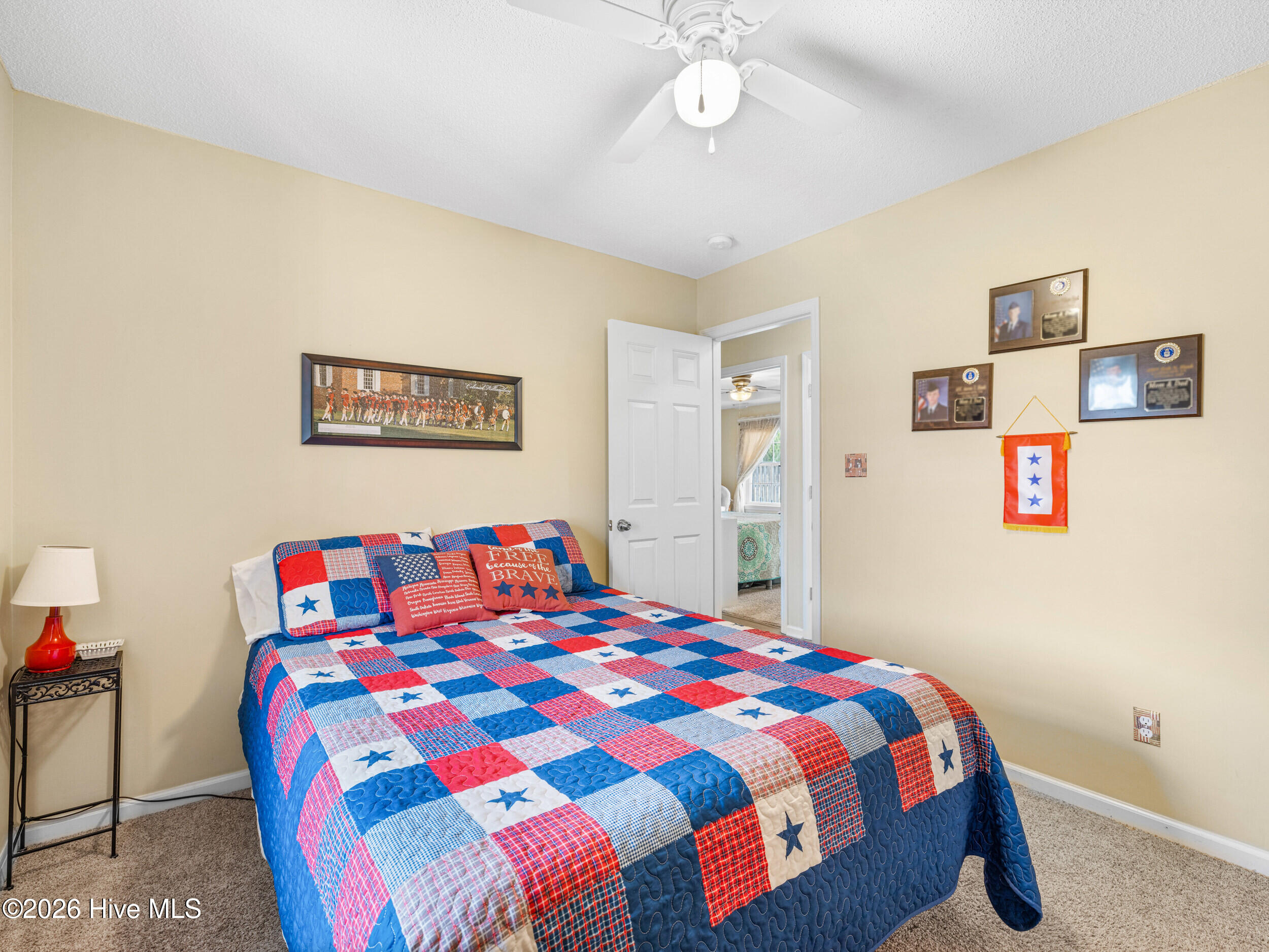 100556892 | Photo 25