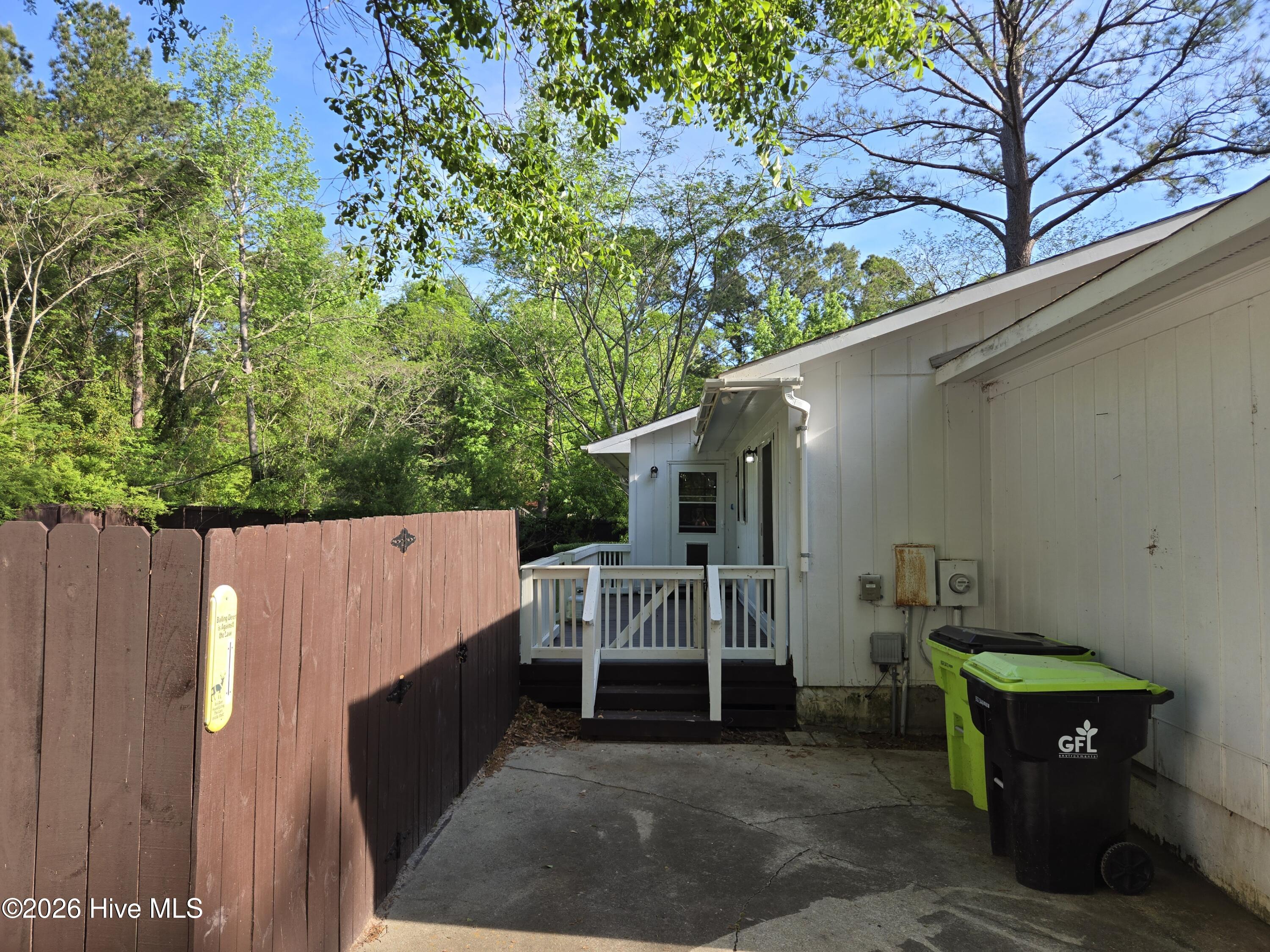 Undisclosed Address, Richlands, NC, 28574