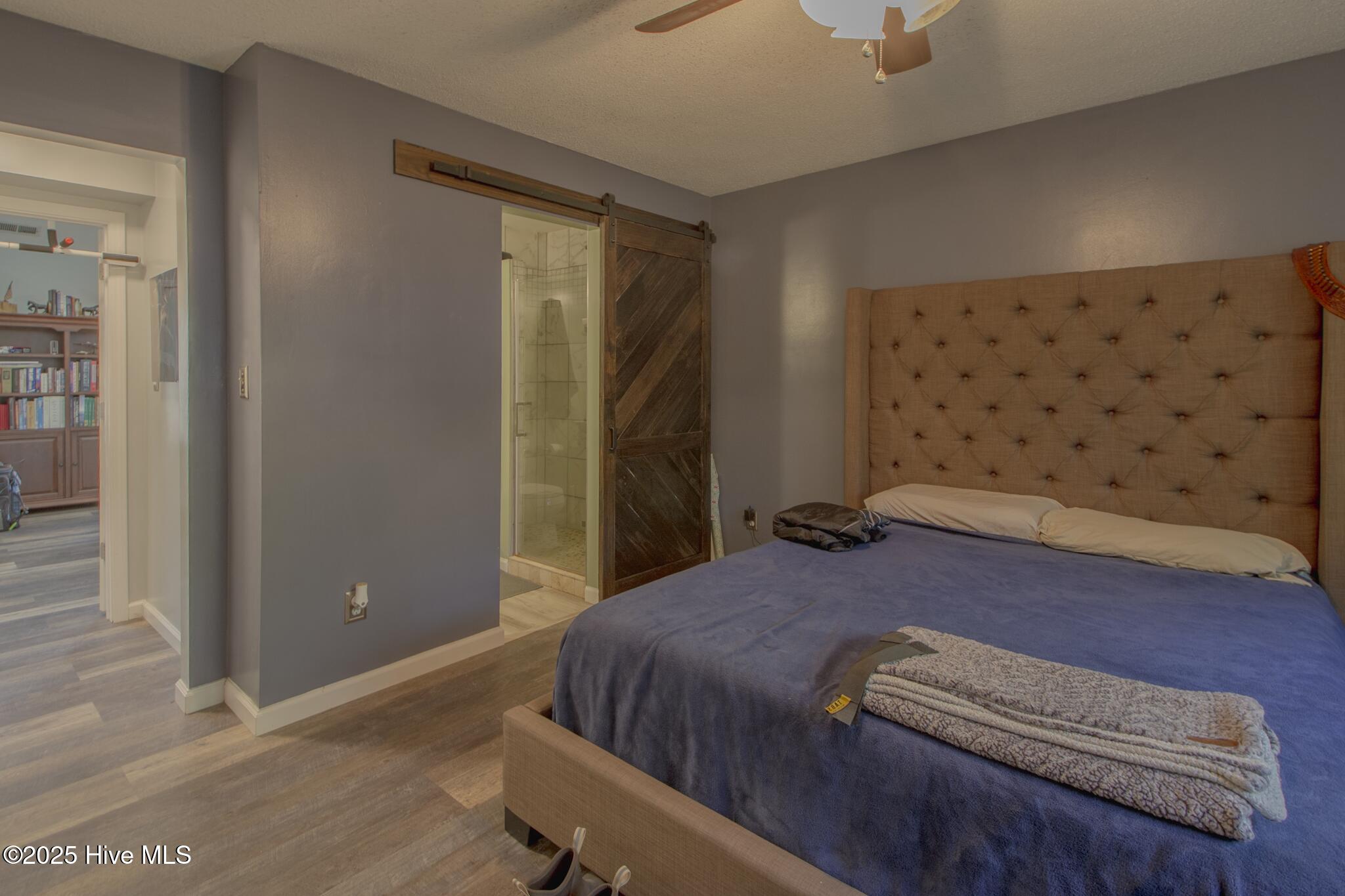 100541041 | Photo 28