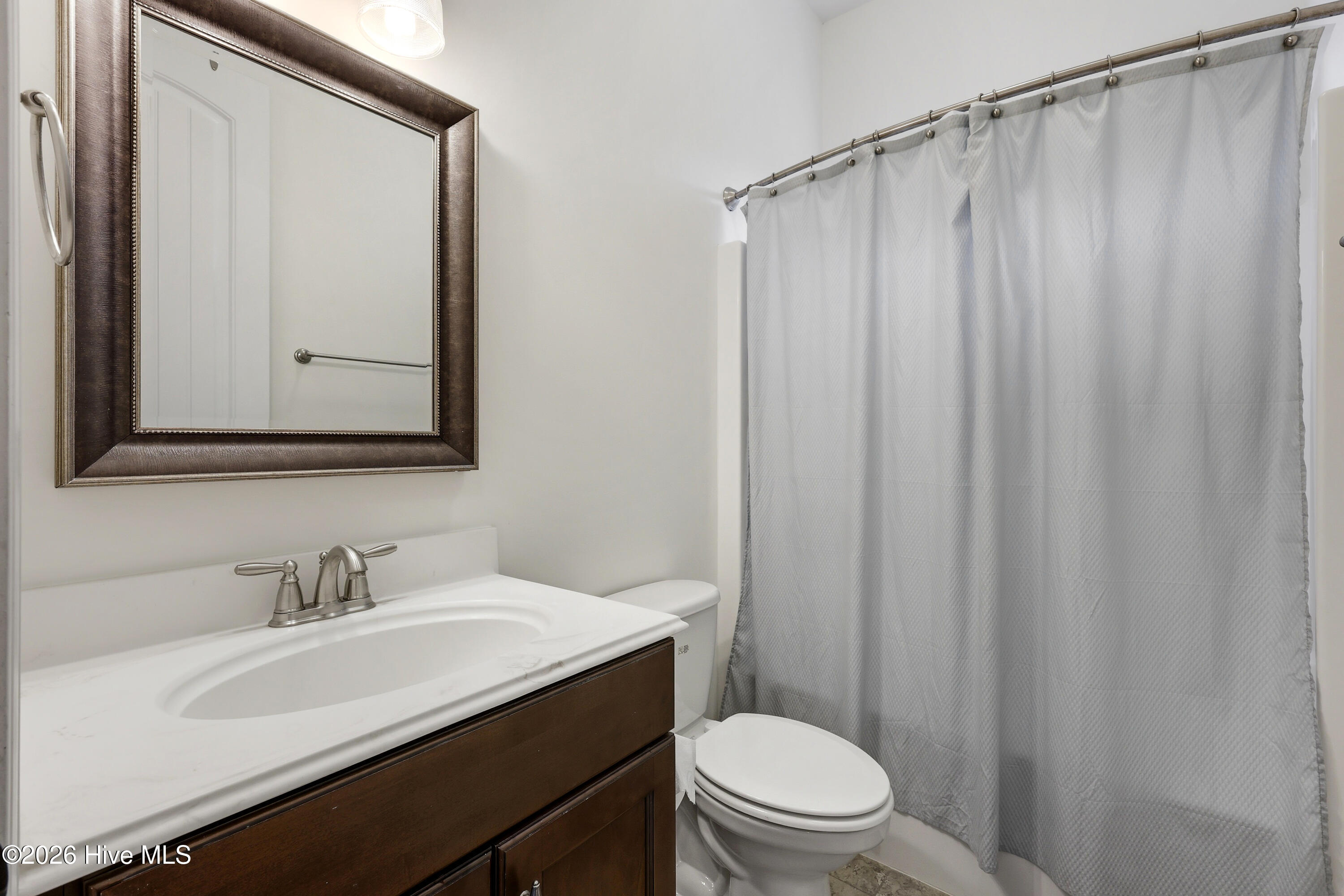 100554068 | Photo 34