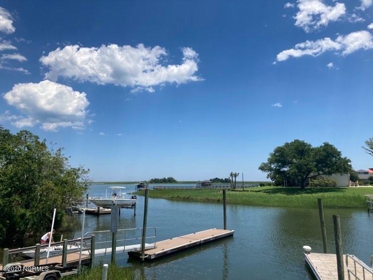 100562742 | Photo 14