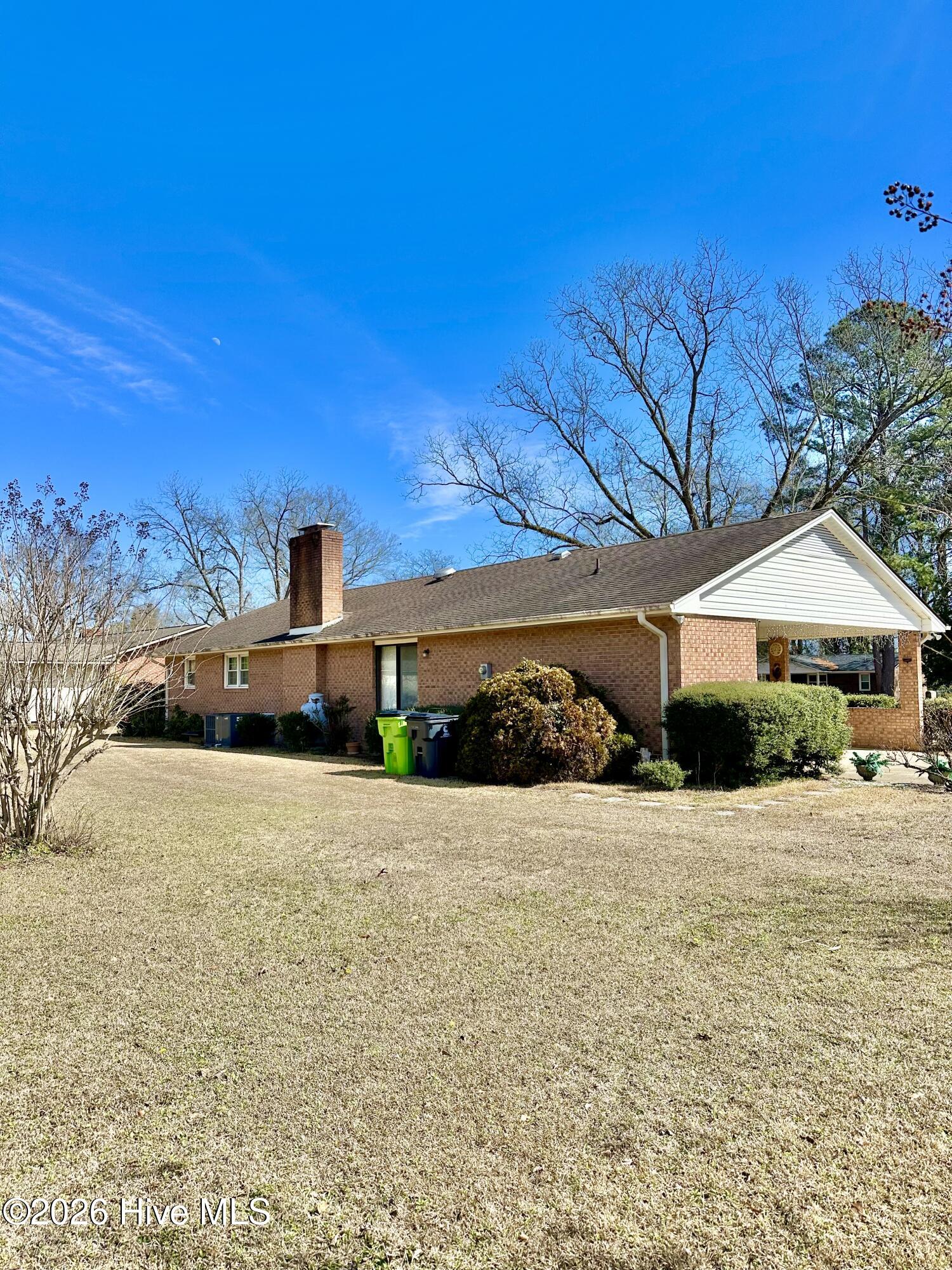 Homes for sale in Elizabethtown, NC | 201 Pecan Dr, Elizabethtown, NC 28337 | MLS# 100556408