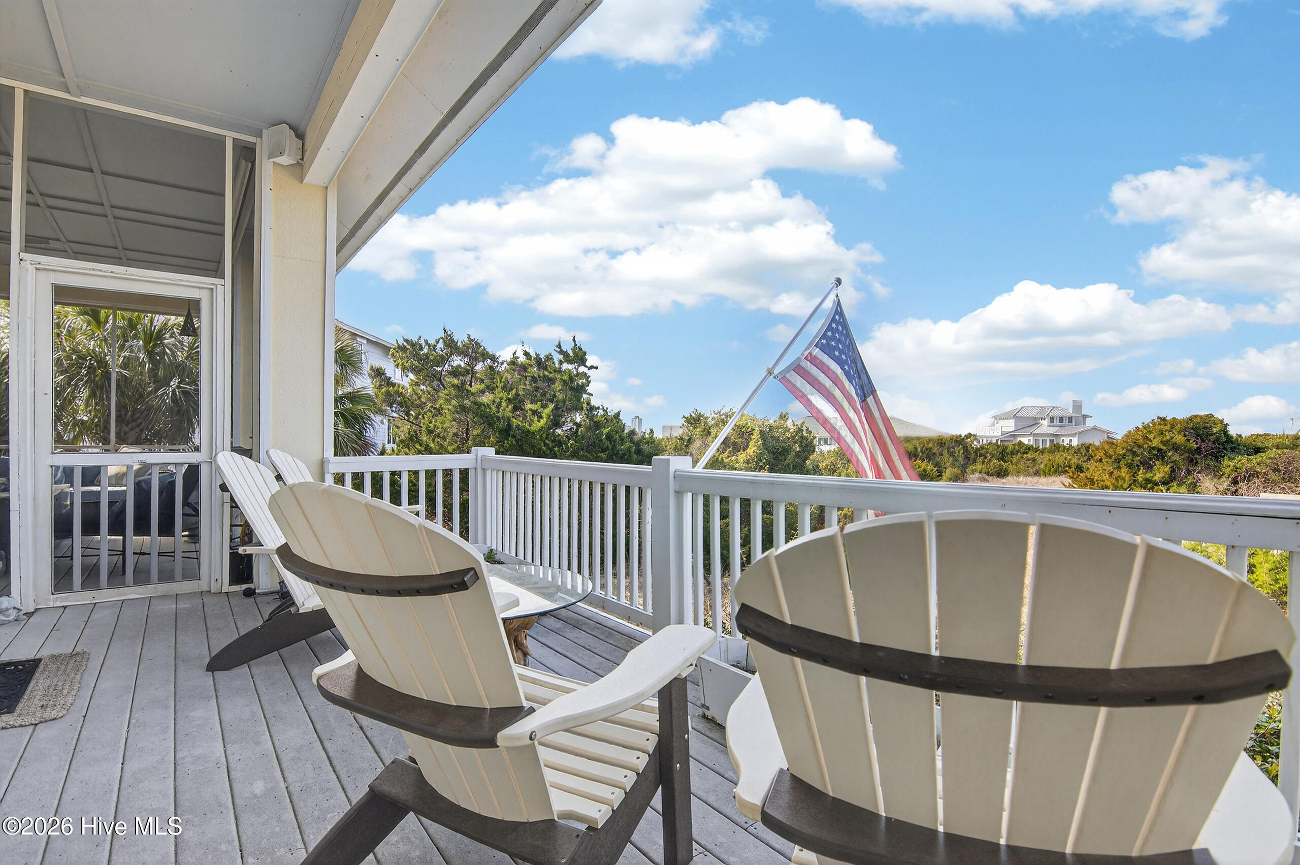 100556296 | Photo 18