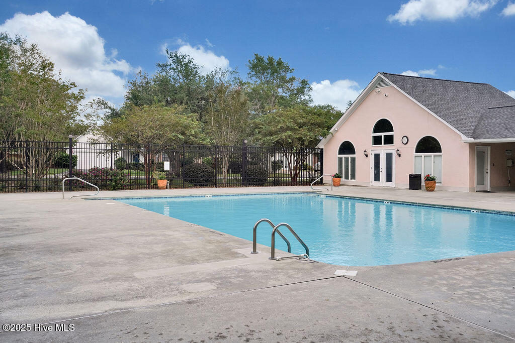 100536074 | Photo 27