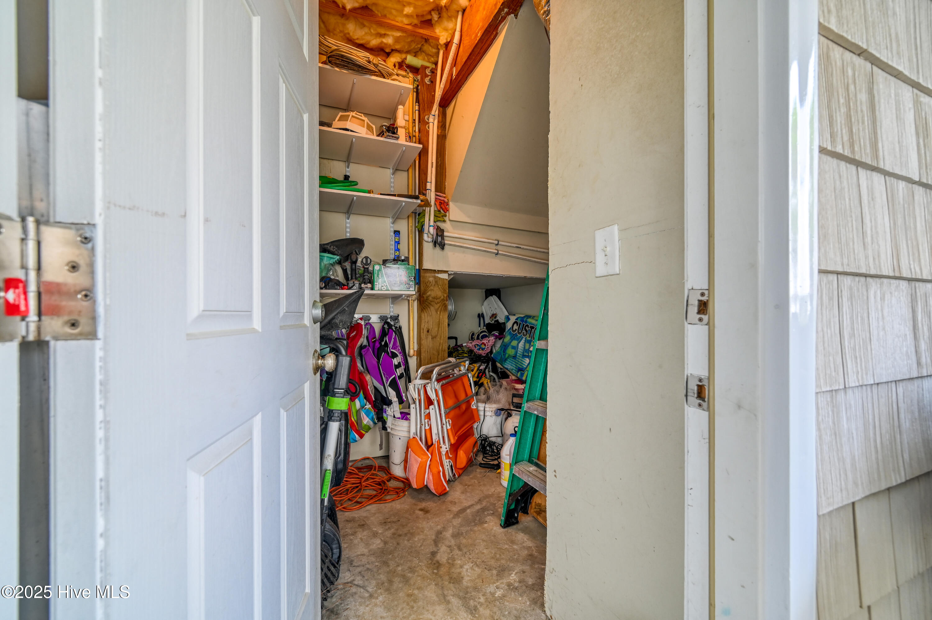 100502638 | Photo 46