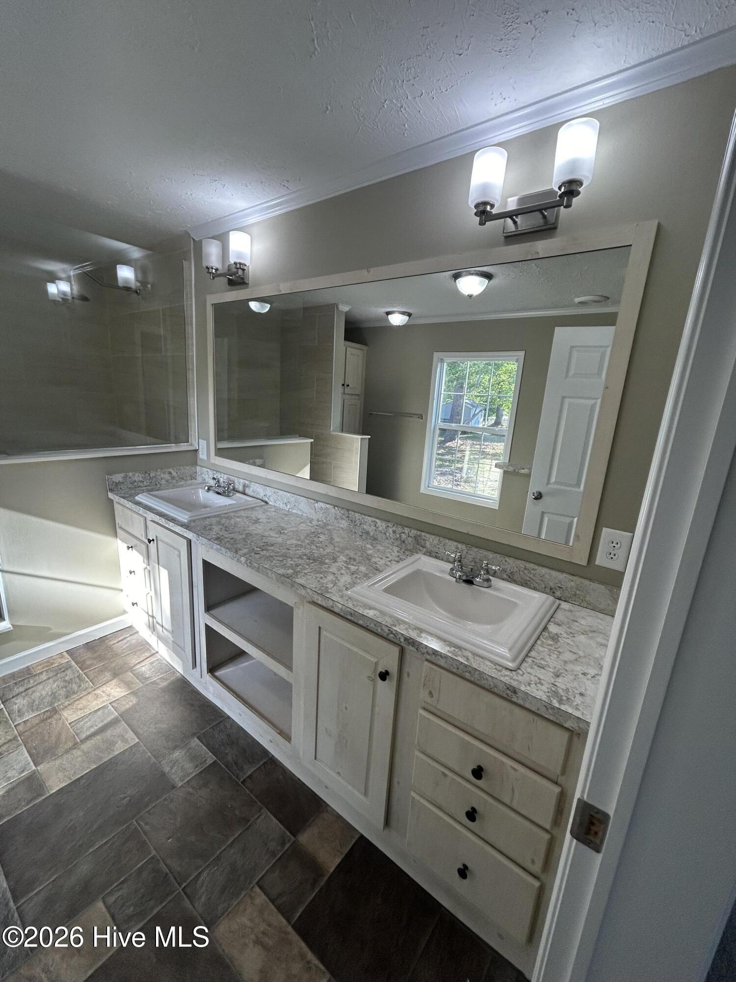 100559246 | Photo 10