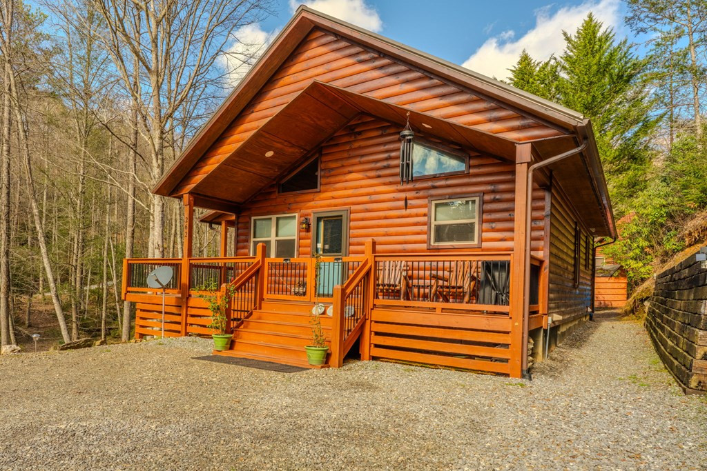 262 Zekes Trail, Marble, NC 28905 Listing Photo  2