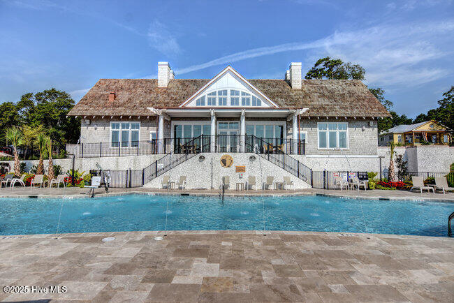 100504892 | Photo 36