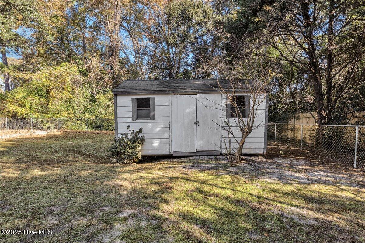 100543135 | Photo 37