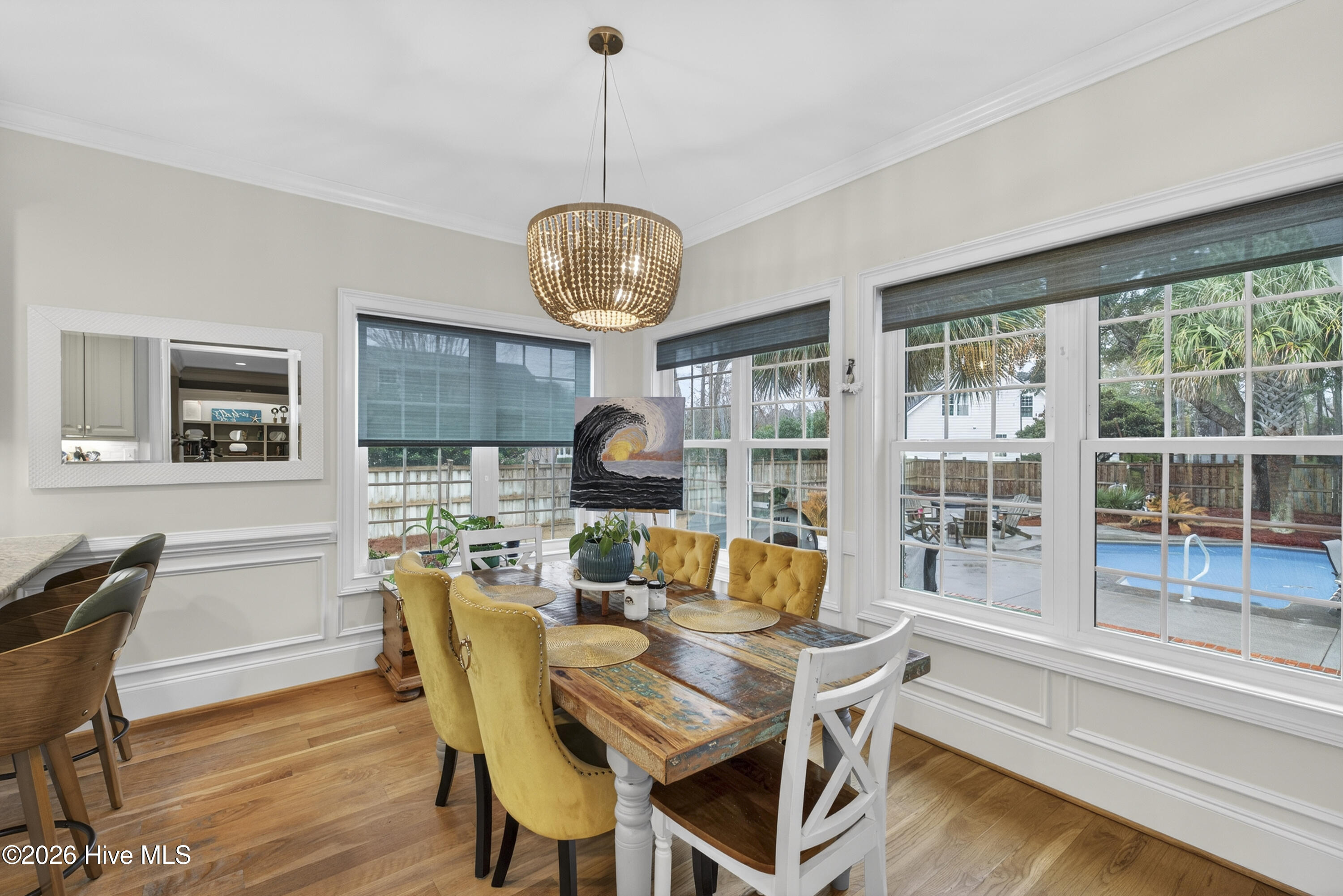 100557887 | Photo 18