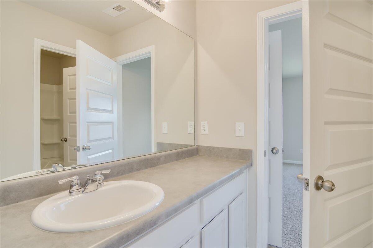 5026 Vine Lane