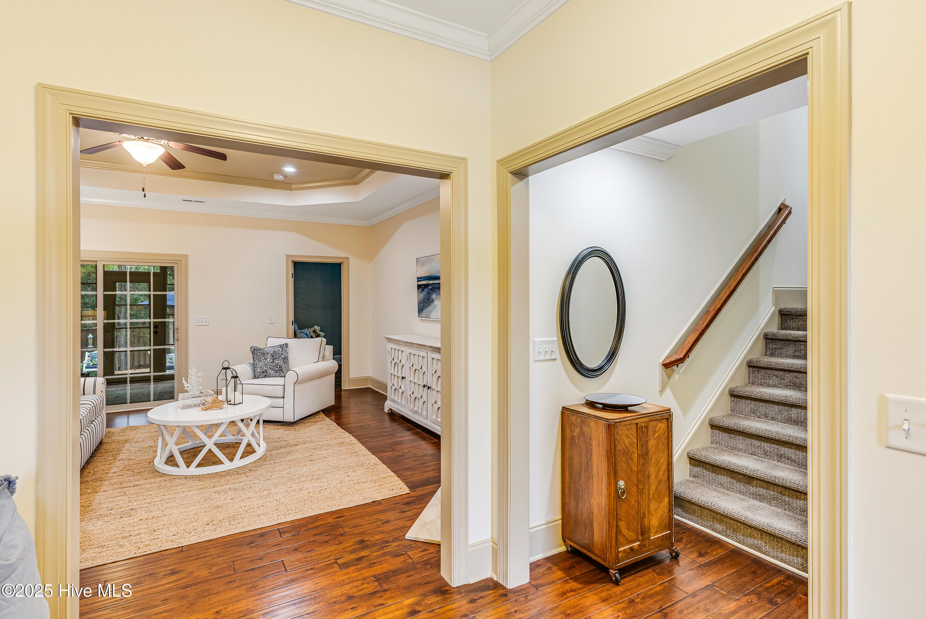 100546218 | Photo 40