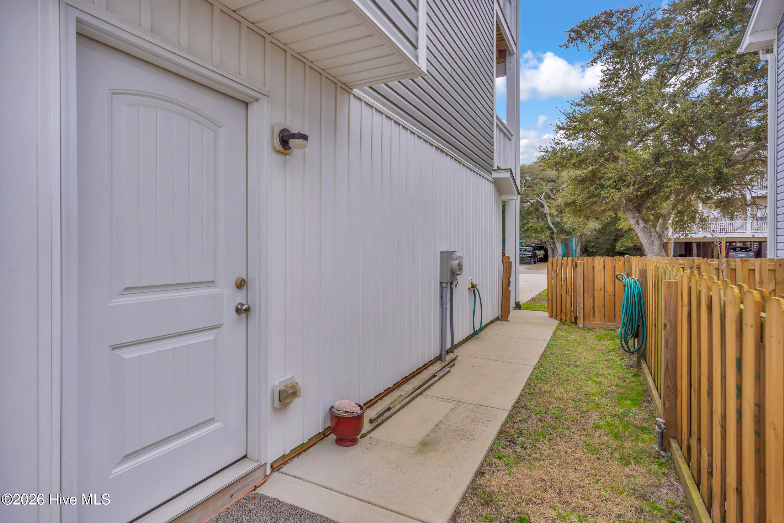 100550422 | Photo 35