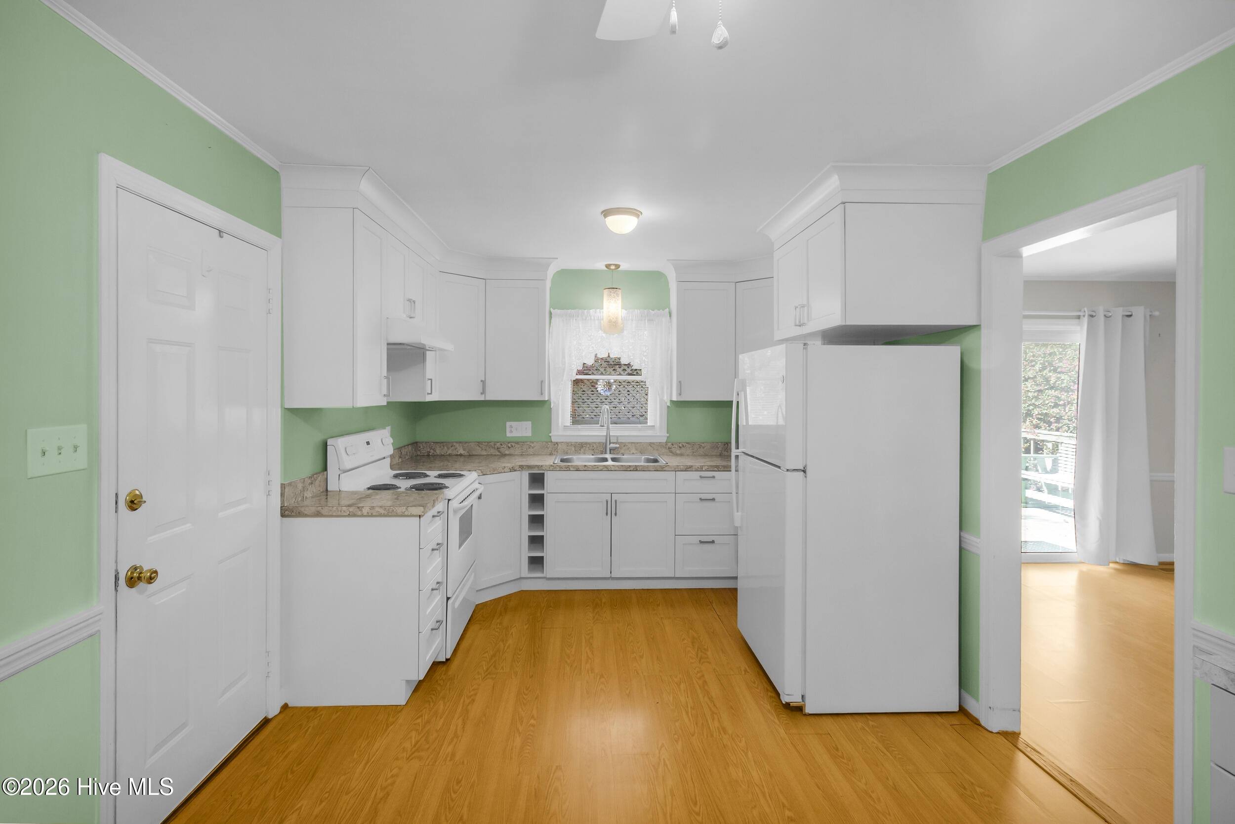 609 Edgehill Road,Trent Woods