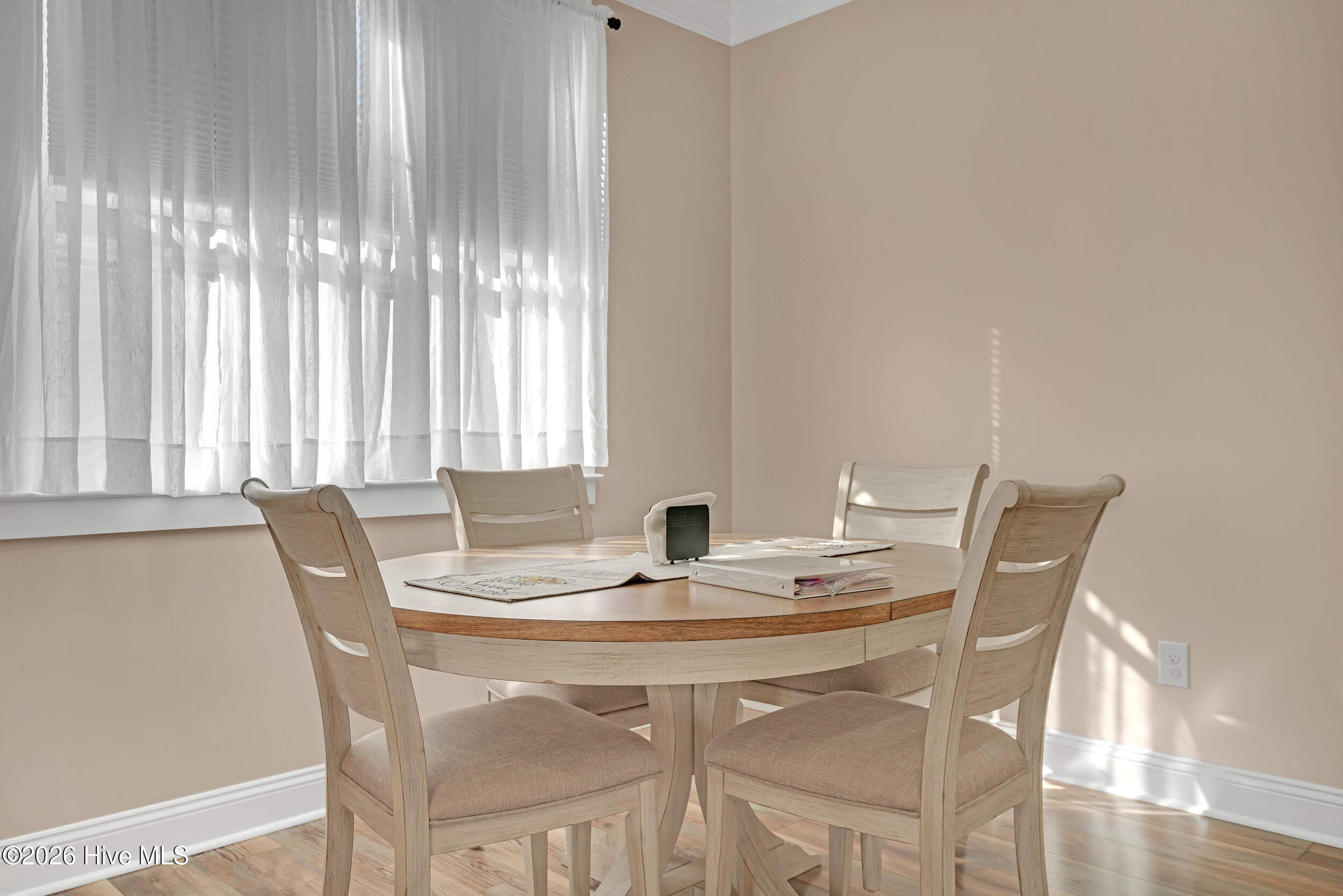 100549984 | Photo 11