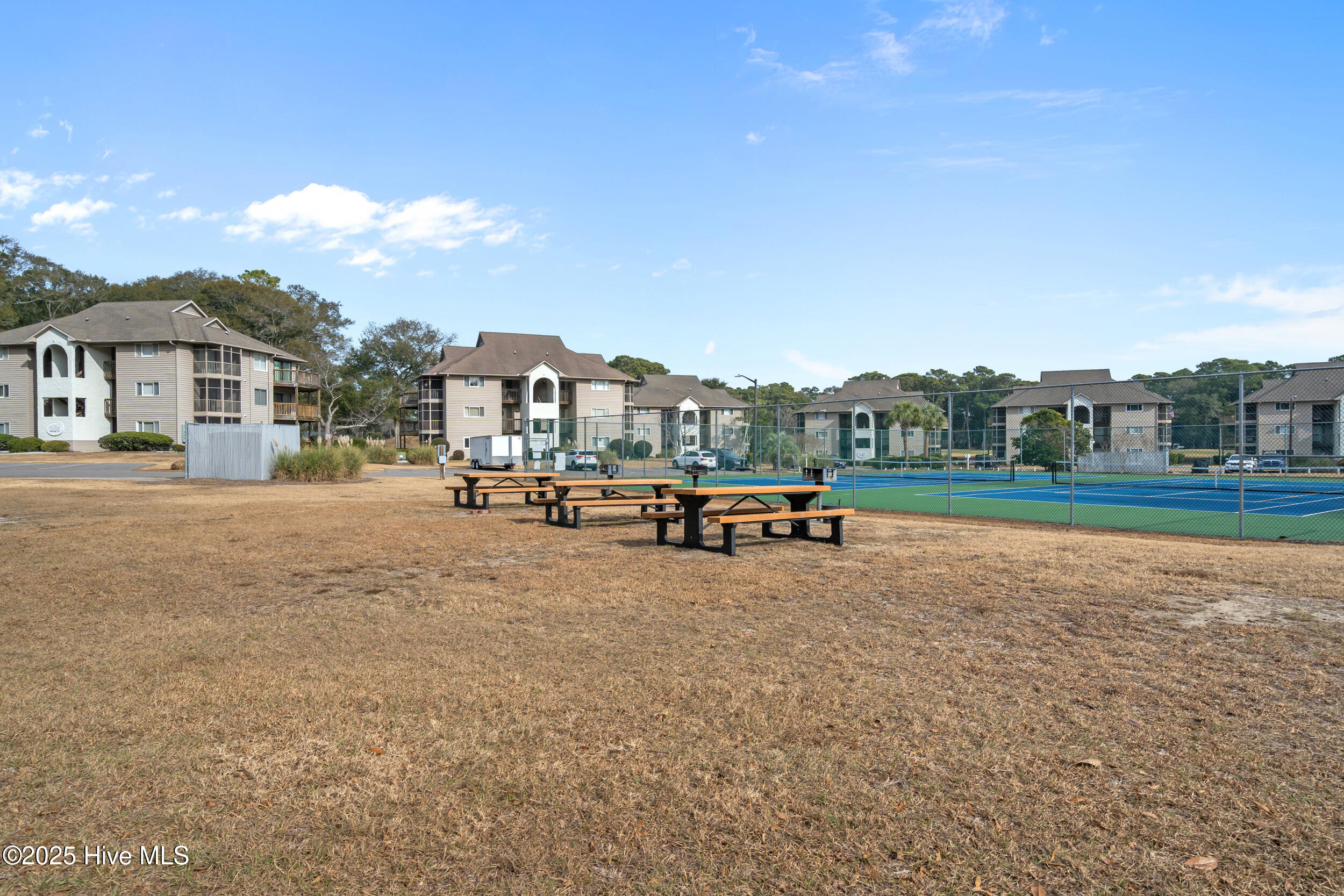 100546670 | Photo 32