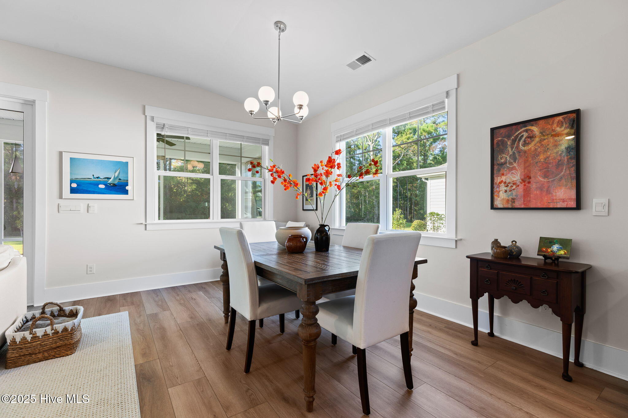 100534721 | Photo 18