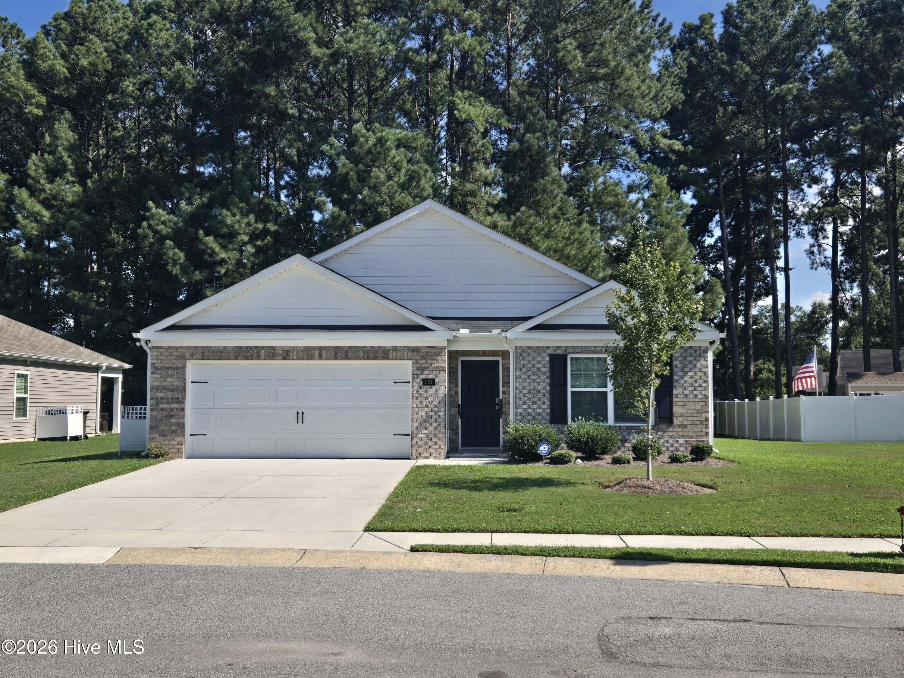 Exterior photo of 301 Stratton Place, Washington, NC 27889. MLS: 100597486