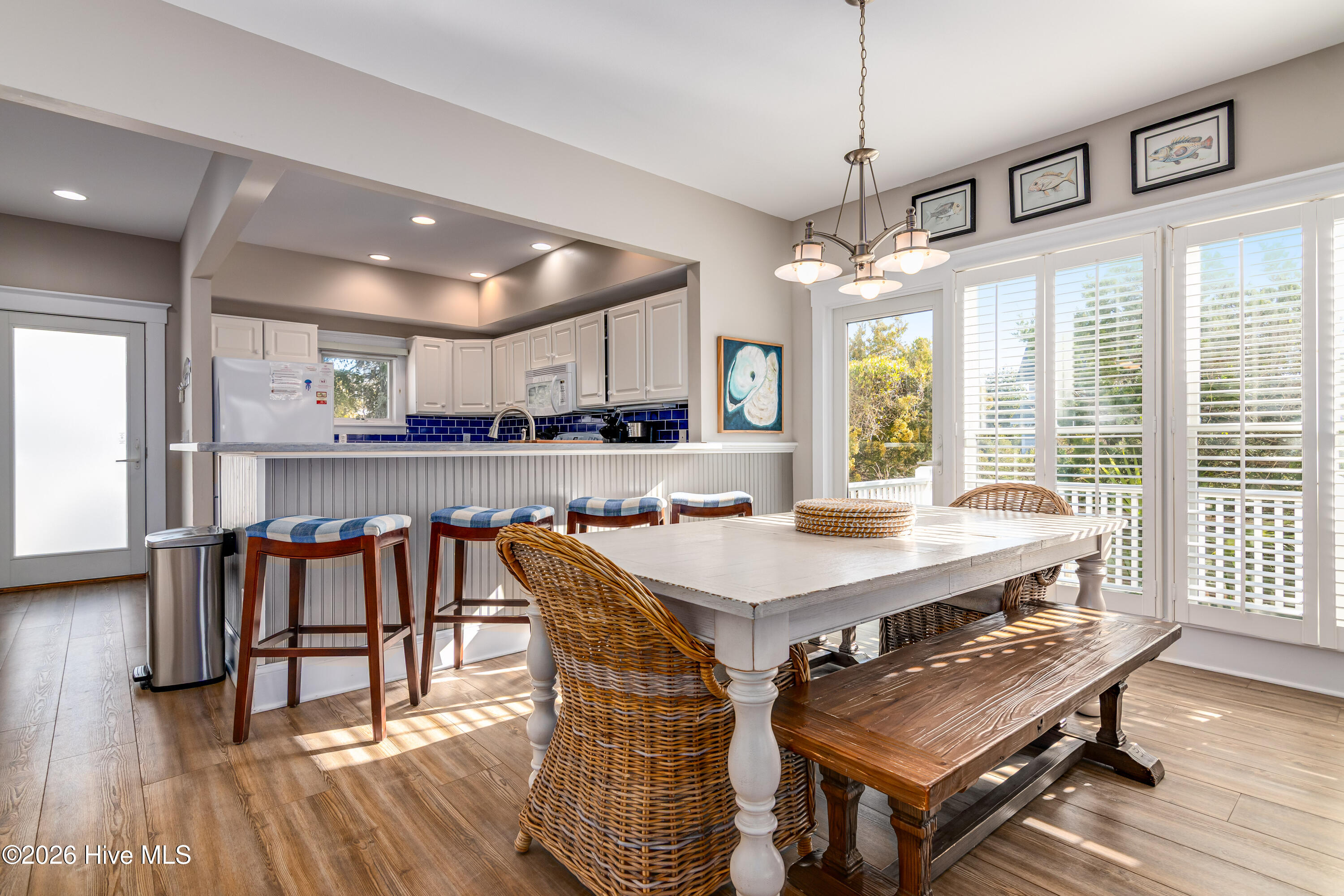 100553208 | Photo 17