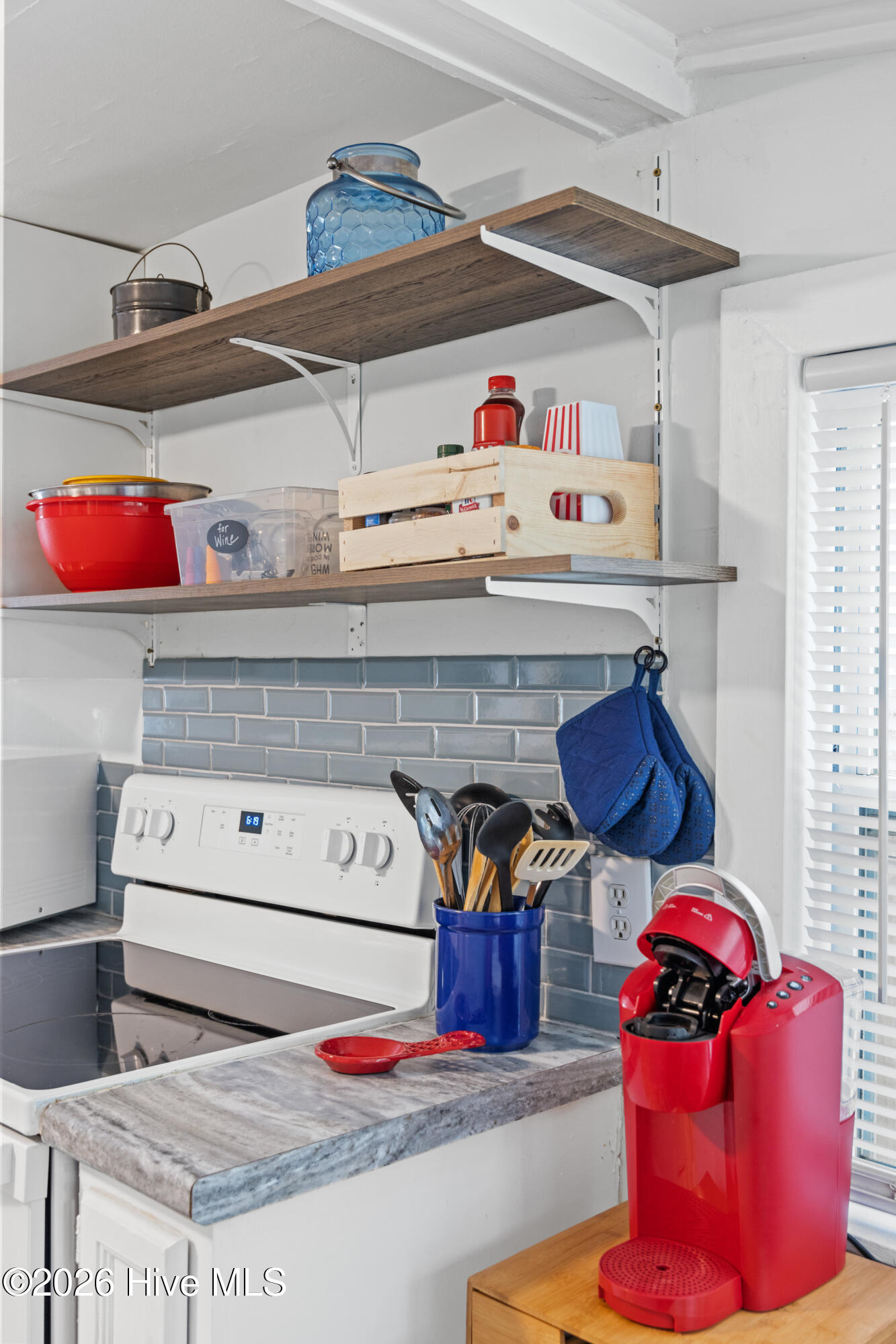 100561657 | Photo 13