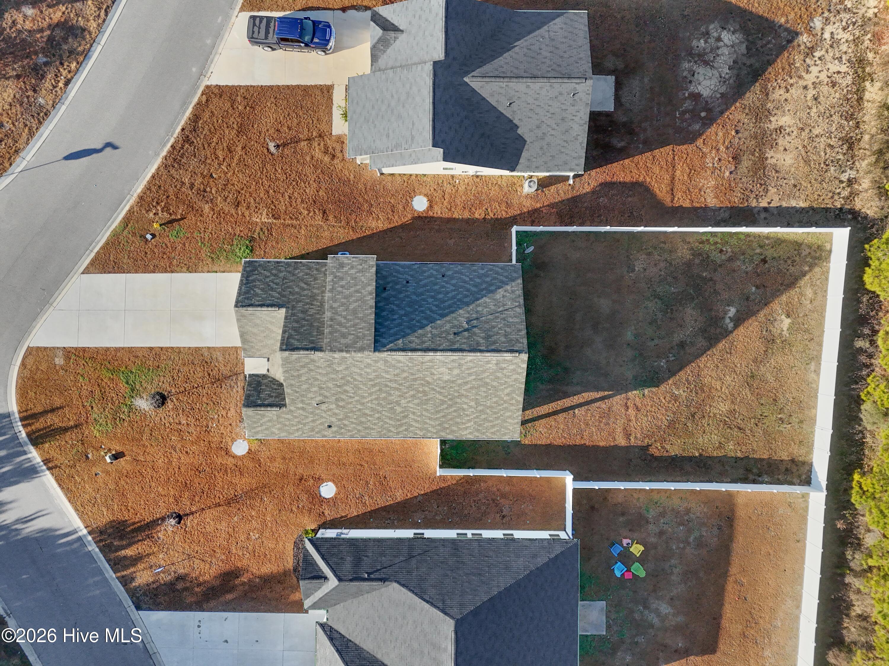 100547710 | Photo 36