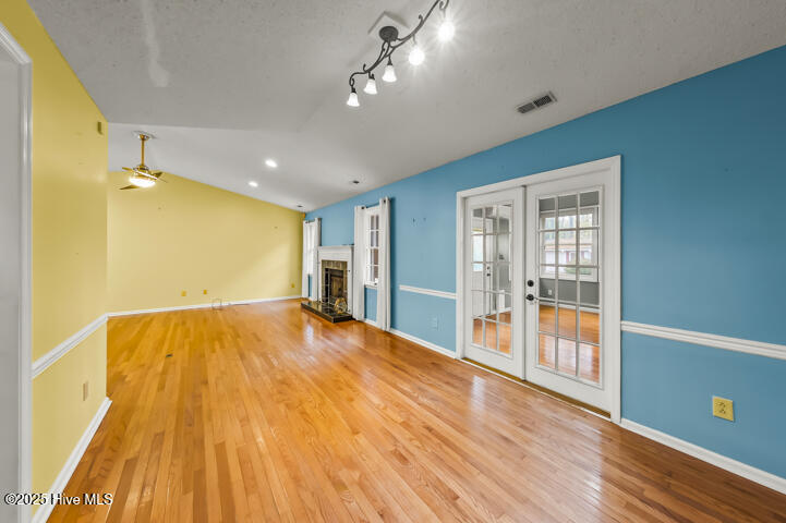 9314 Doris Drive,Oriental