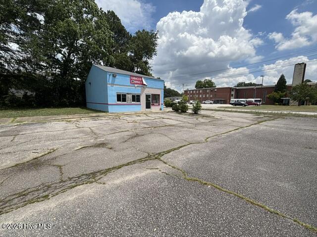 Exterior photo of 1000 Tarboro Street W, Wilson, NC 27893. MLS: 100583919