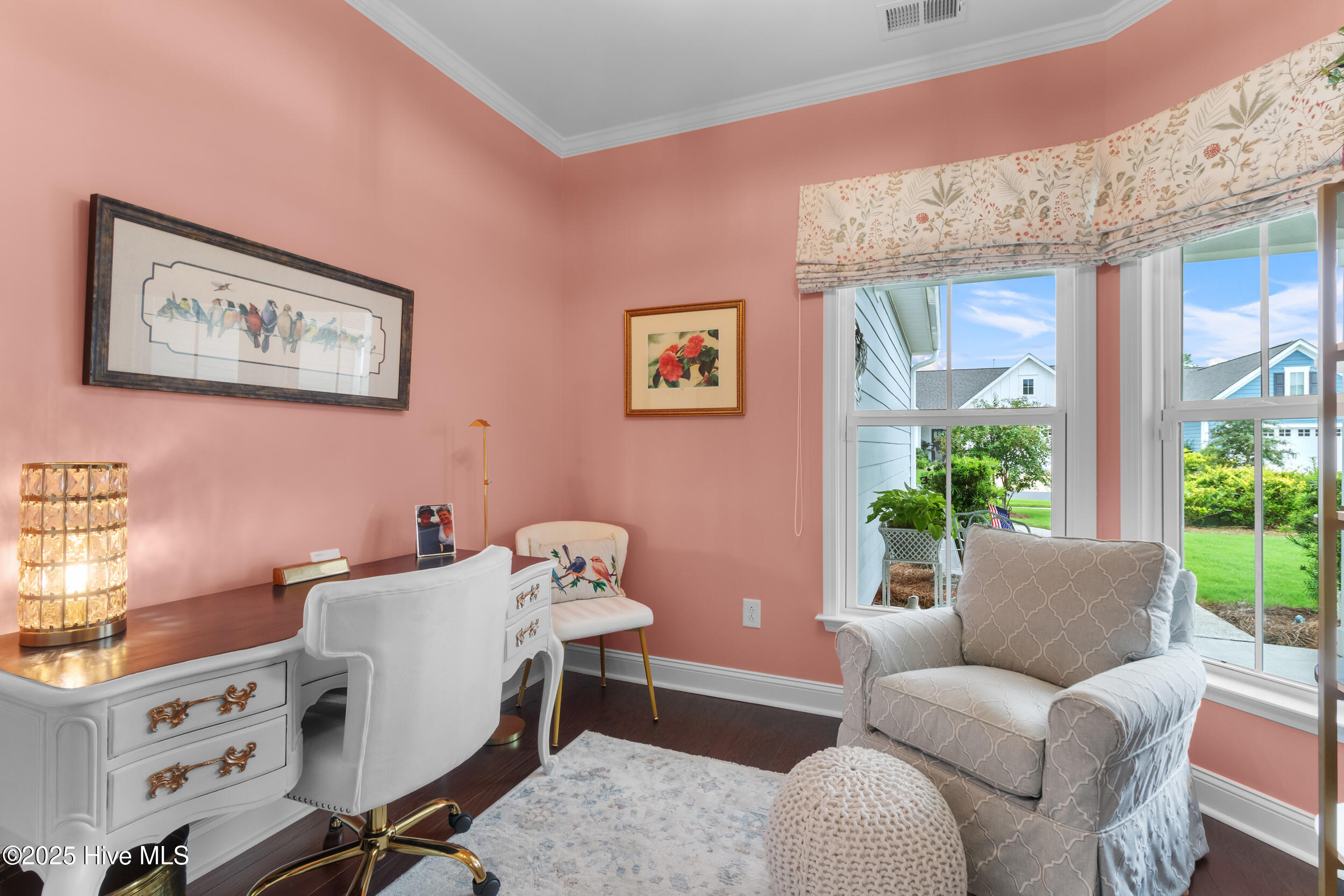 100525242 | Photo 43