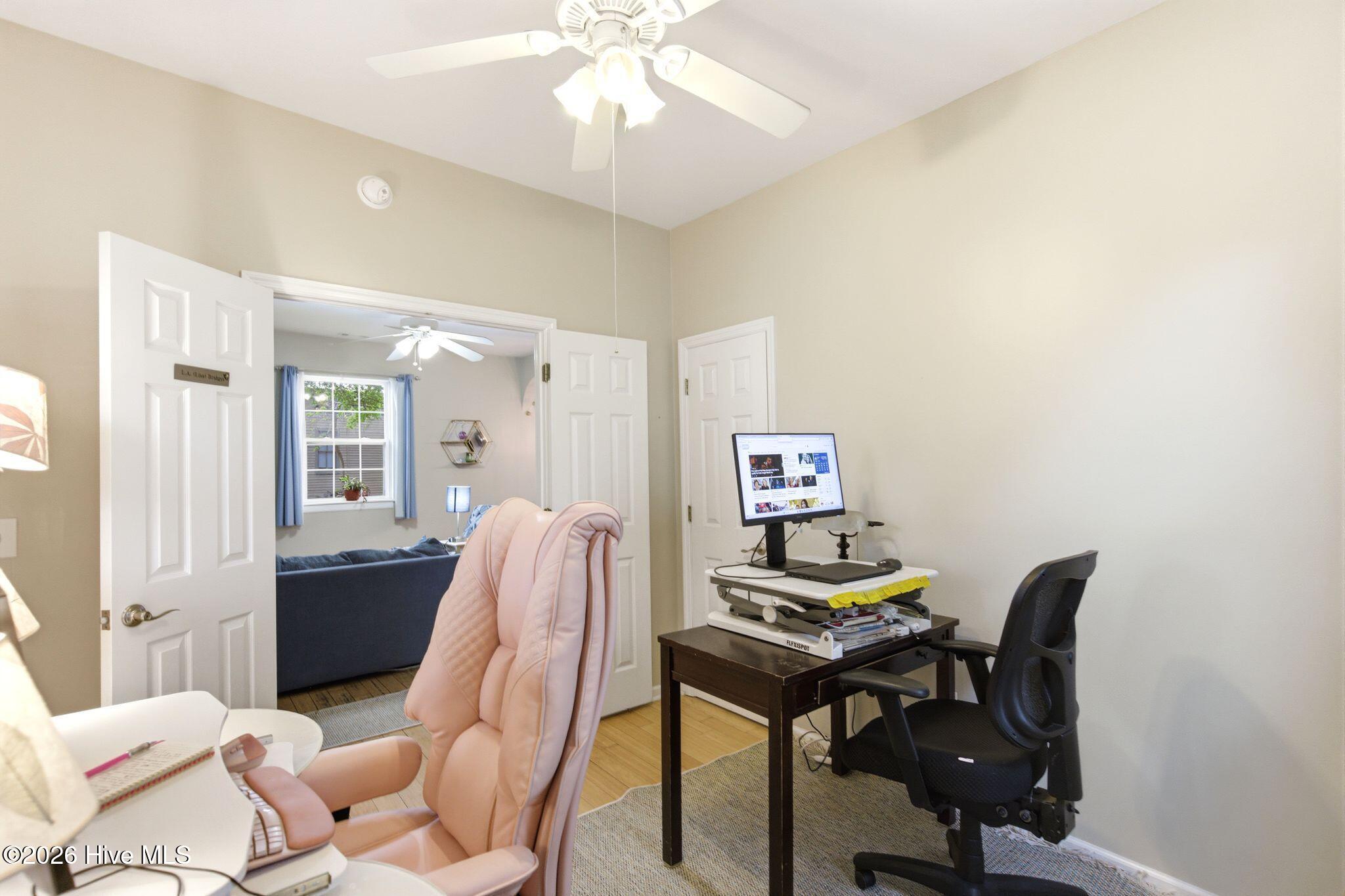 100564612 | Photo 24