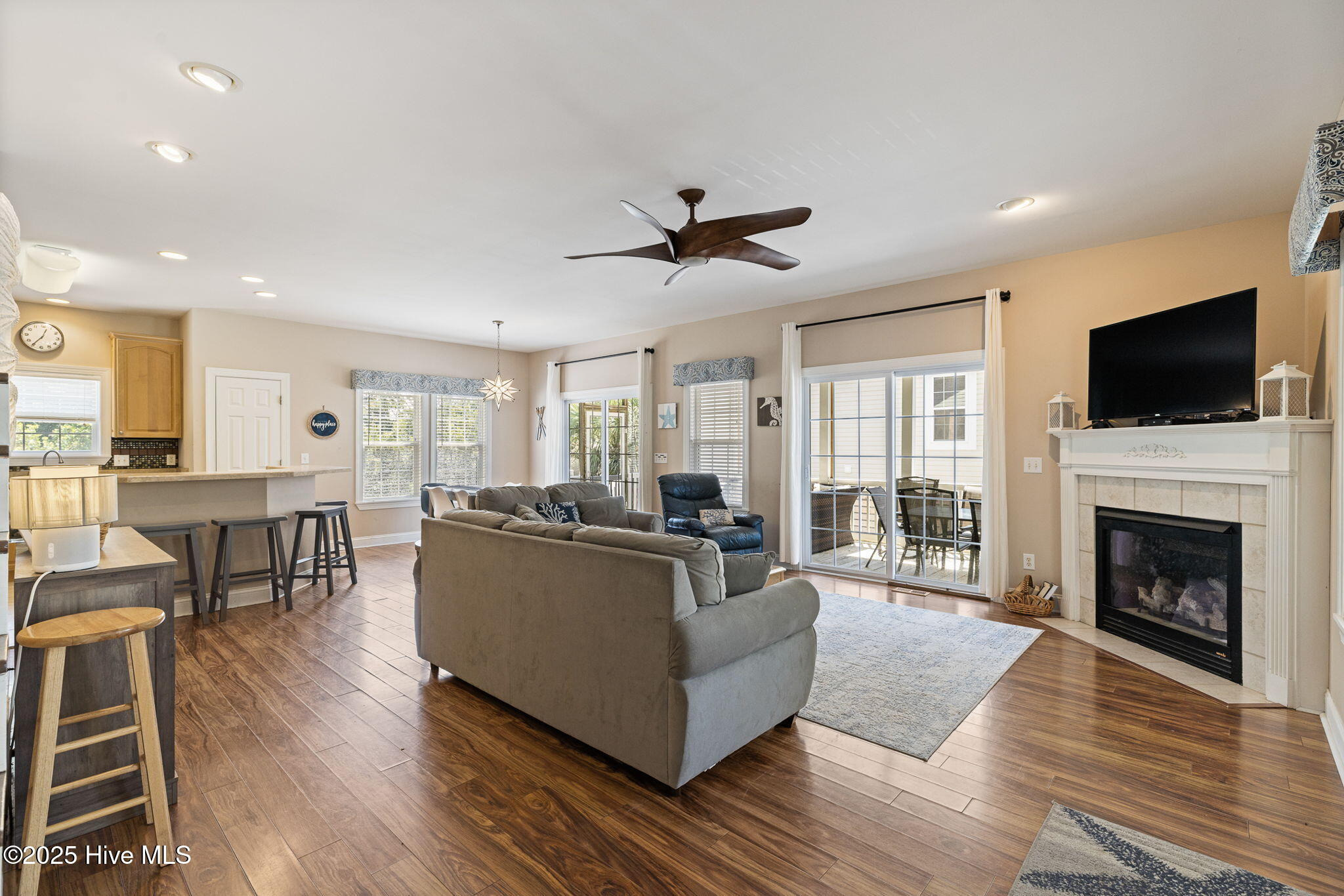 106 SE 44th Street, Oak Island, NC, 28465