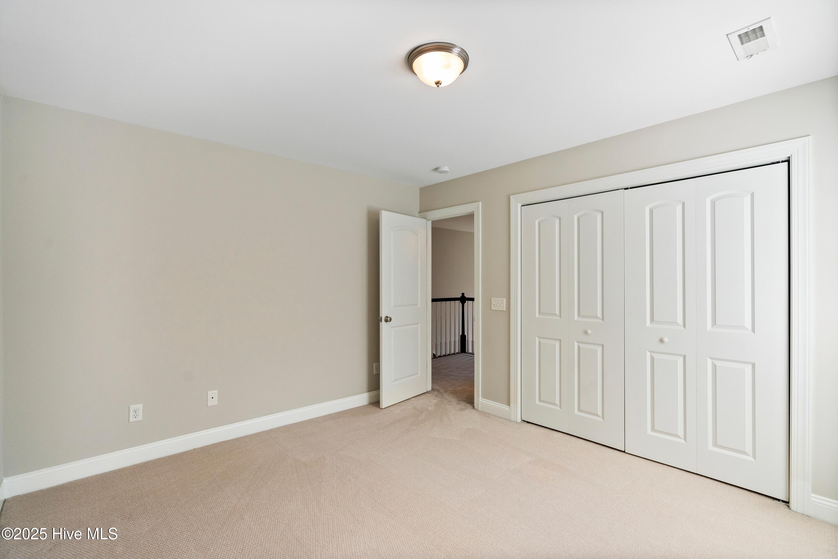 100529495 | Photo 38