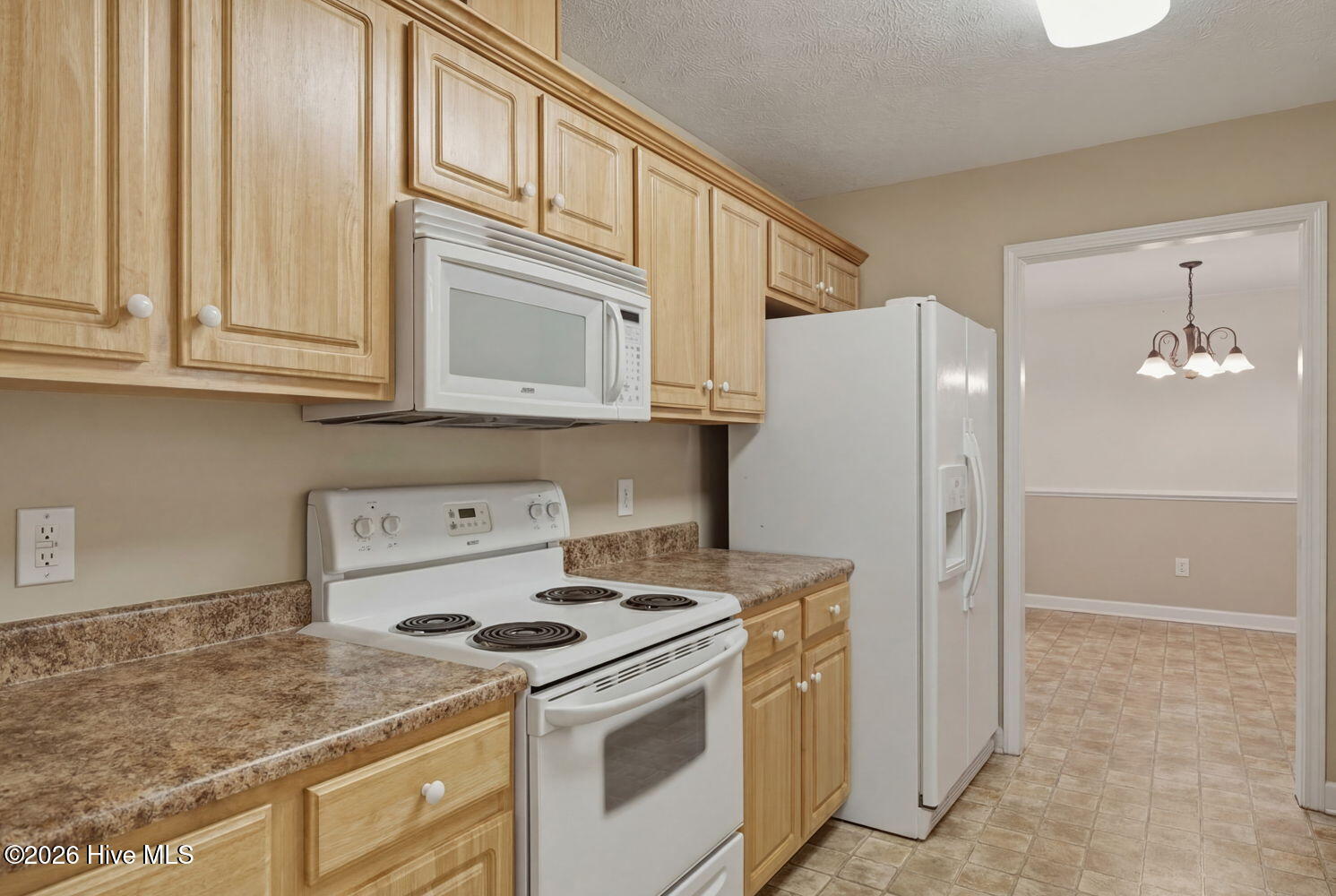 100555280 | Photo 16