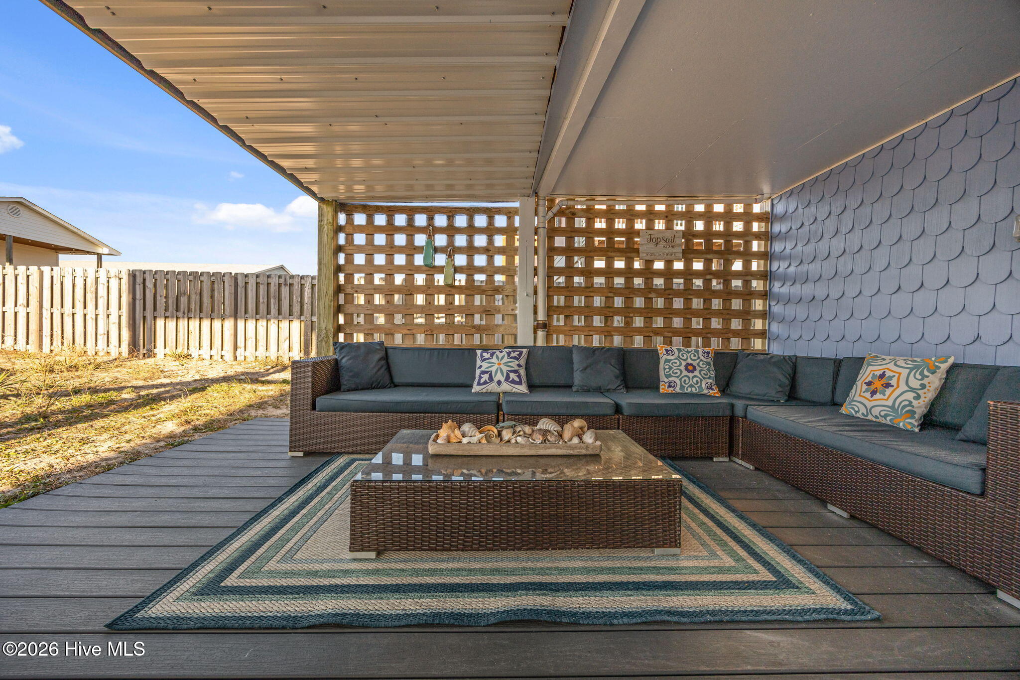 100550380 | Photo 28