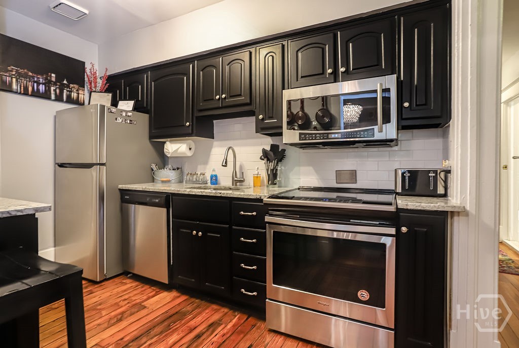 111 Lincoln Street, #1B, Savannah, GA 31401 Listing Photo  22