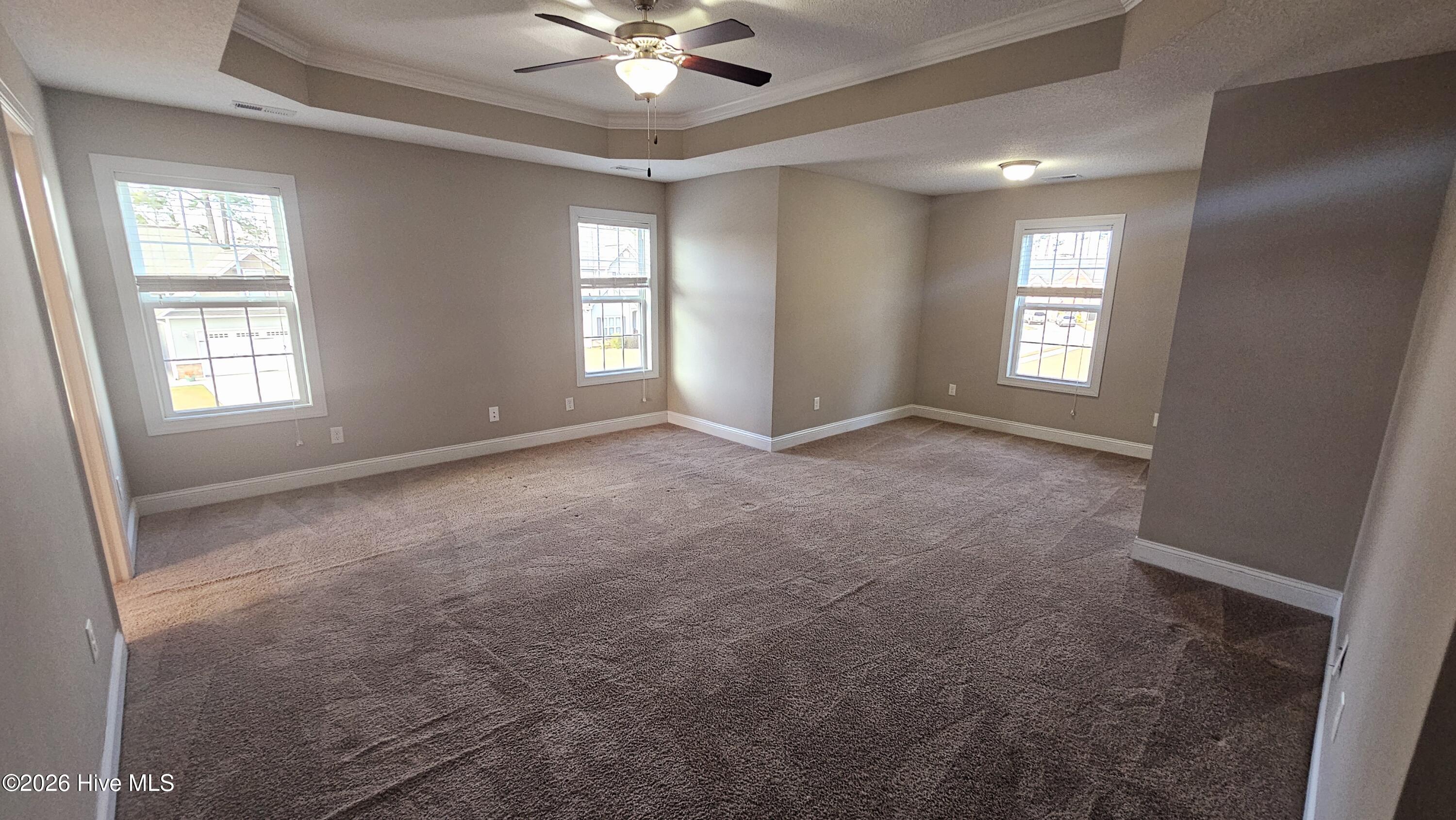 100549726 | Photo 19