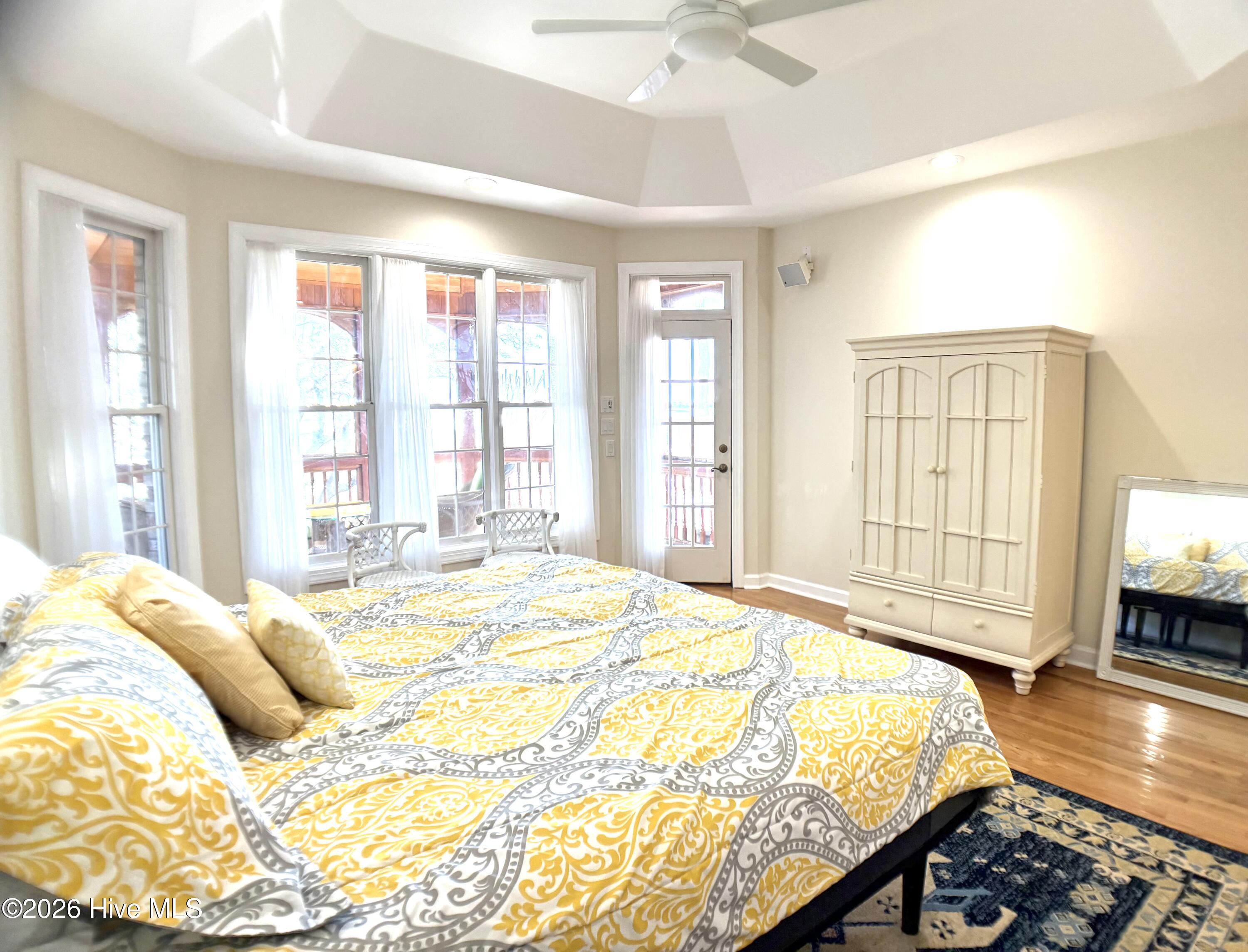 100510807 | Photo 31