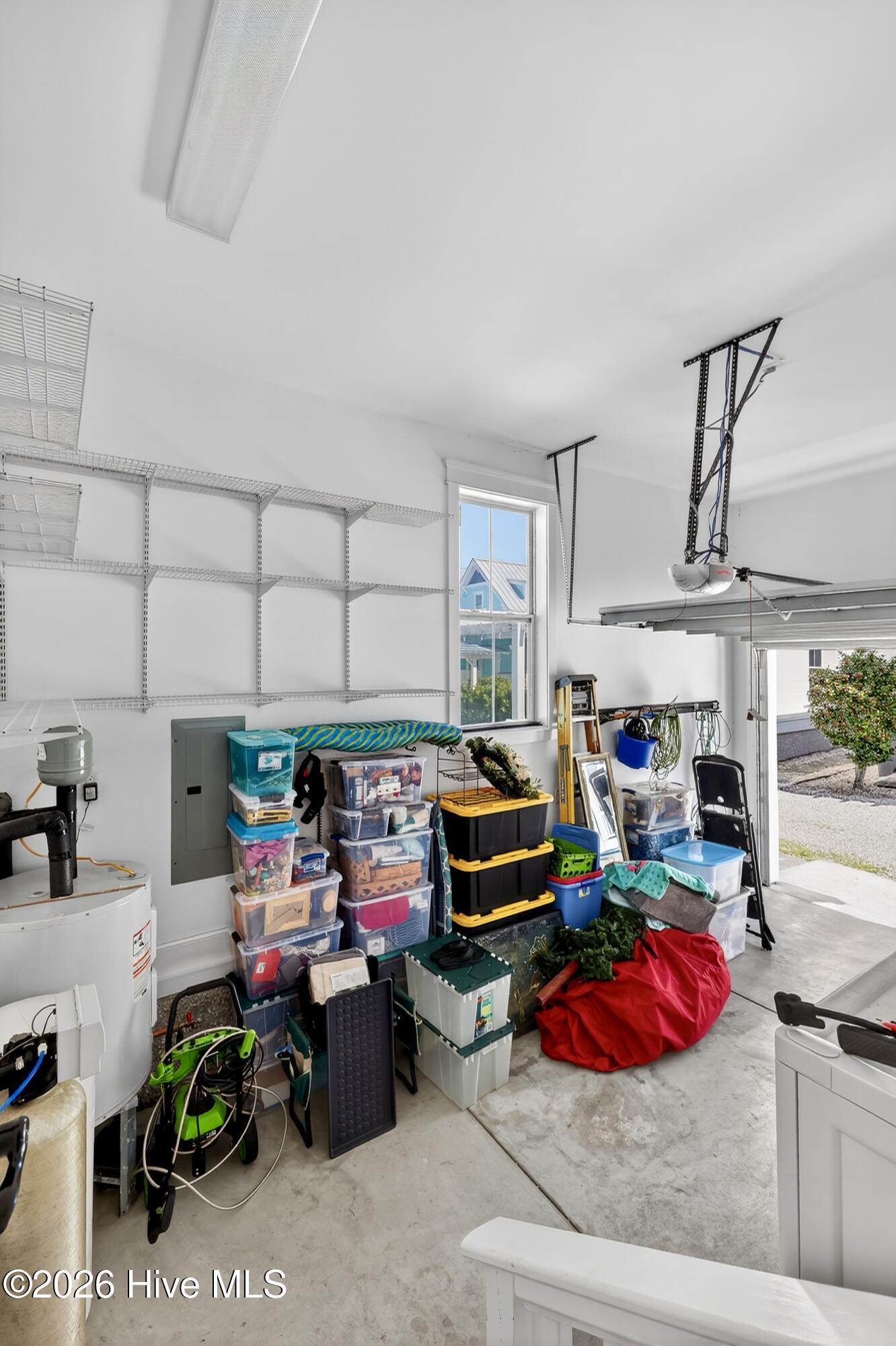 100559035 | Photo 41