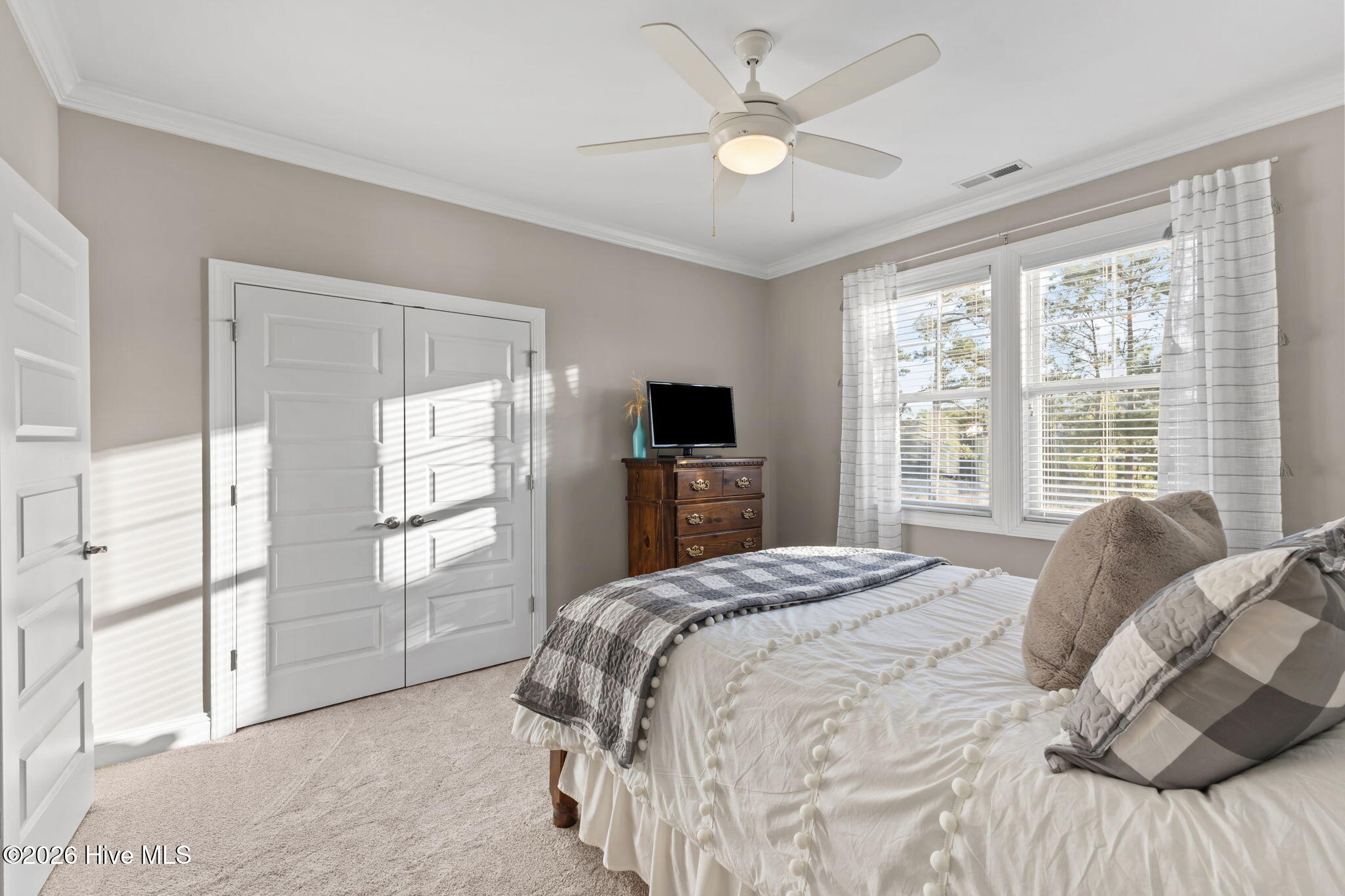 100560344 | Photo 53