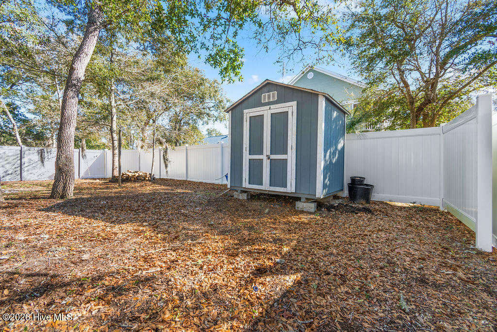 100552706 | Photo 22