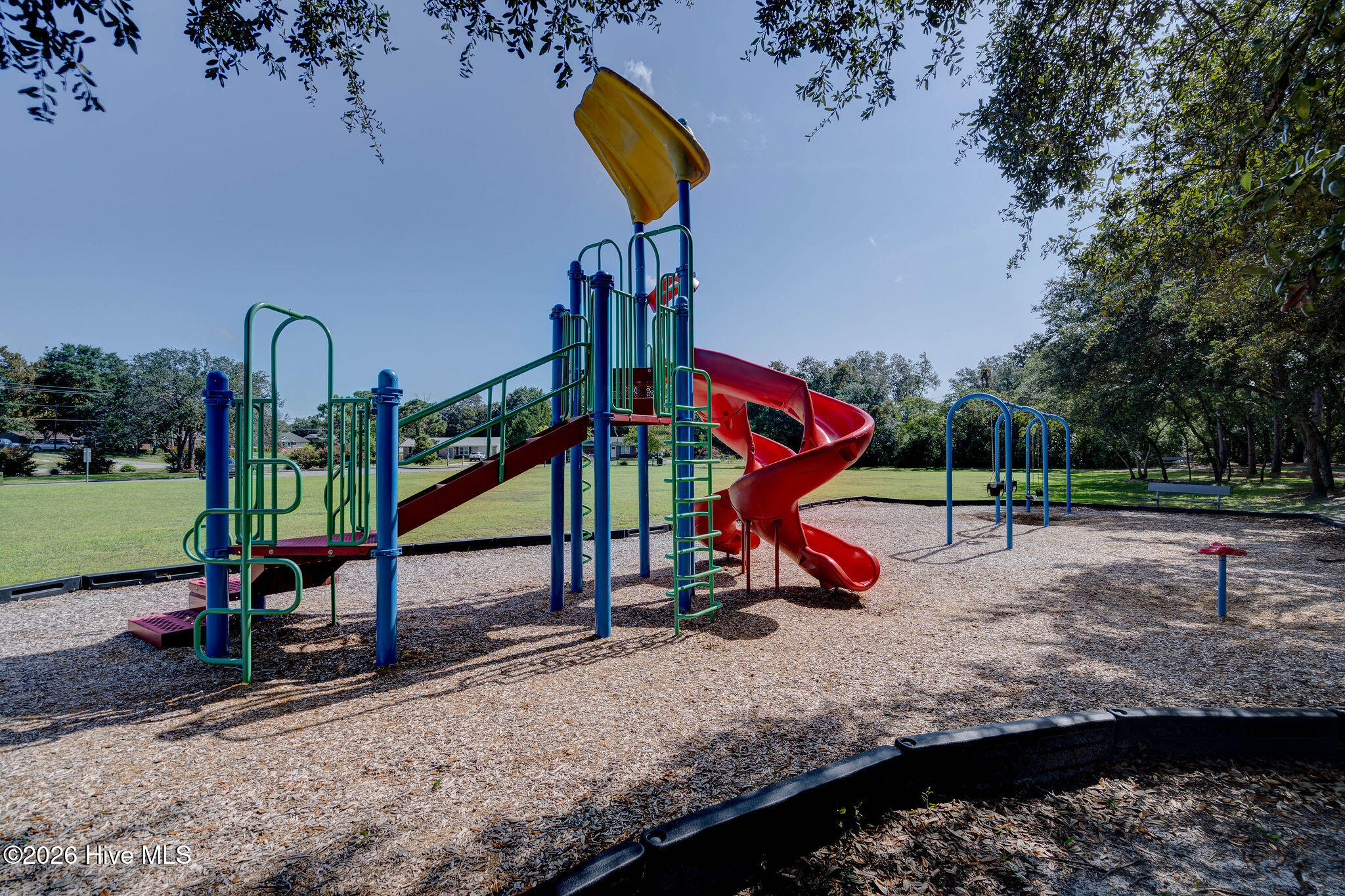 100567881 | Photo 53