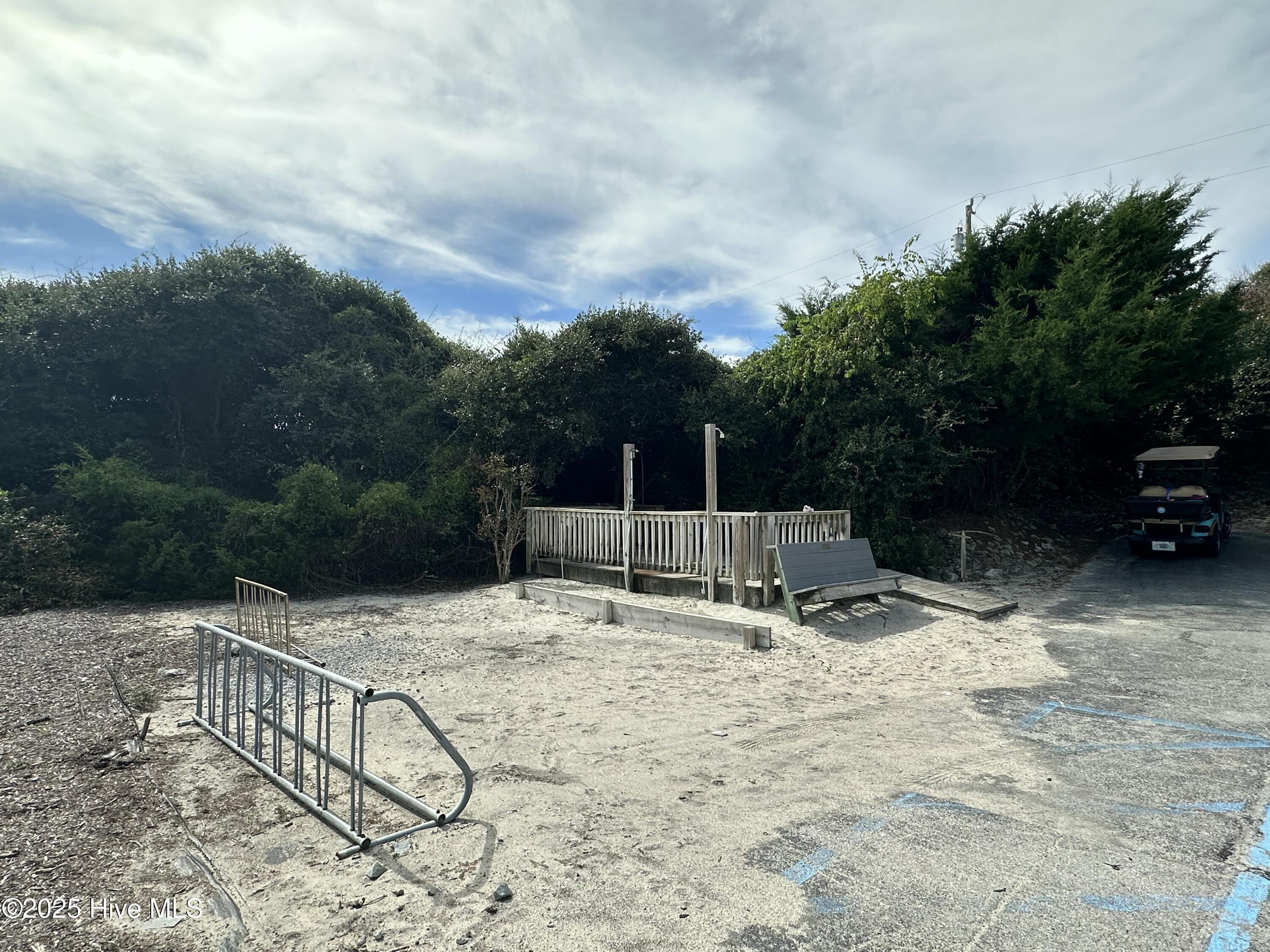 100535776 | Photo 47